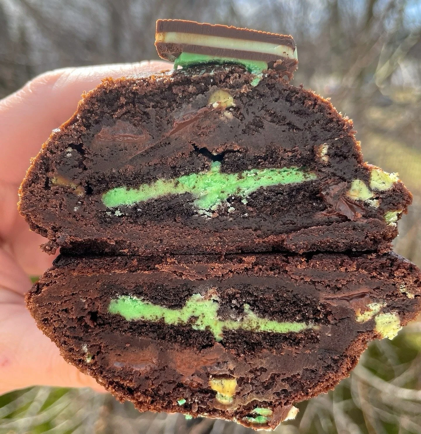 March is fast approaching and we are dreaming of our Mint Madness cookie! ☘️🍪

This mint chocolate cookie base (hello, Andes mints!) is mixed with mint chocolate chips, stuffed with a mint Oreo, and topped off with a gorgeous drizzle and another And