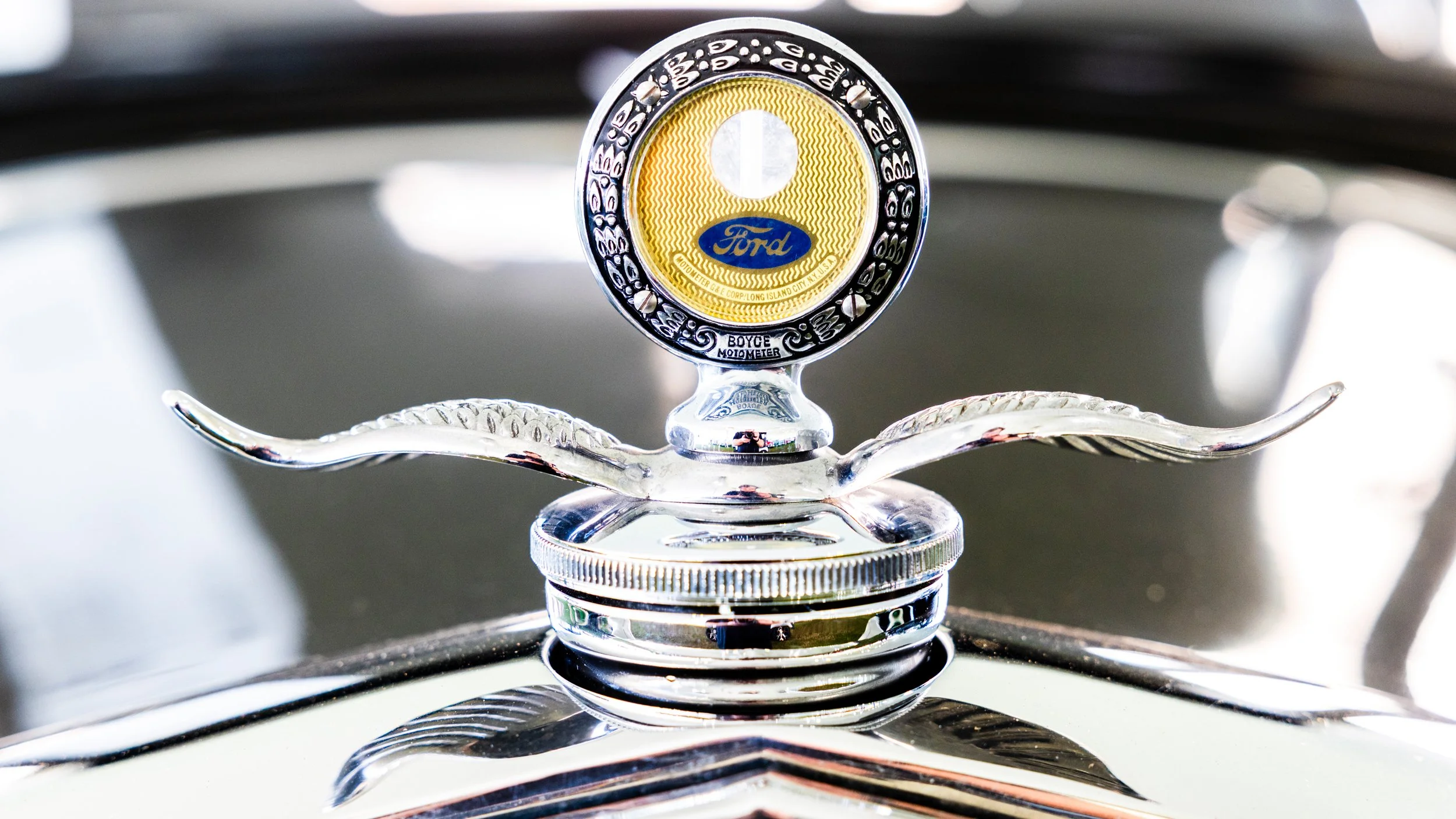 Old Ford Badge.jpg