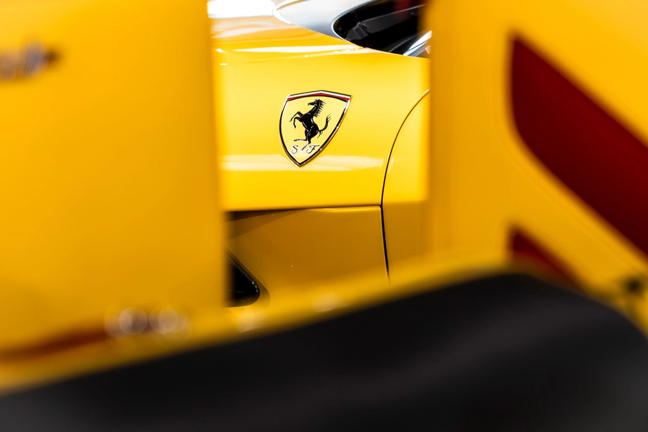 Ferrari Logo.jpg