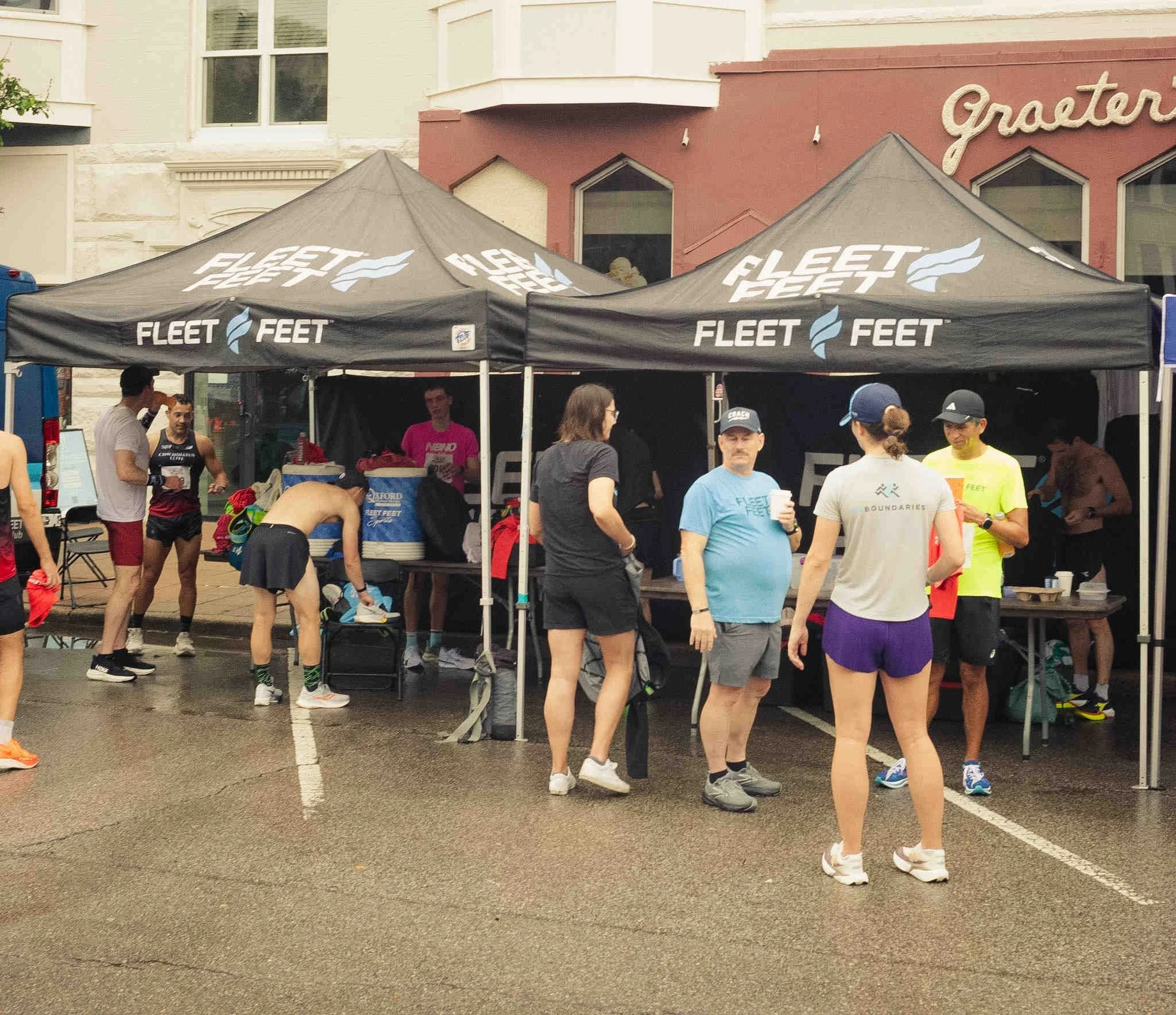 Thanks to Sponsor Fleet Feet.JPG