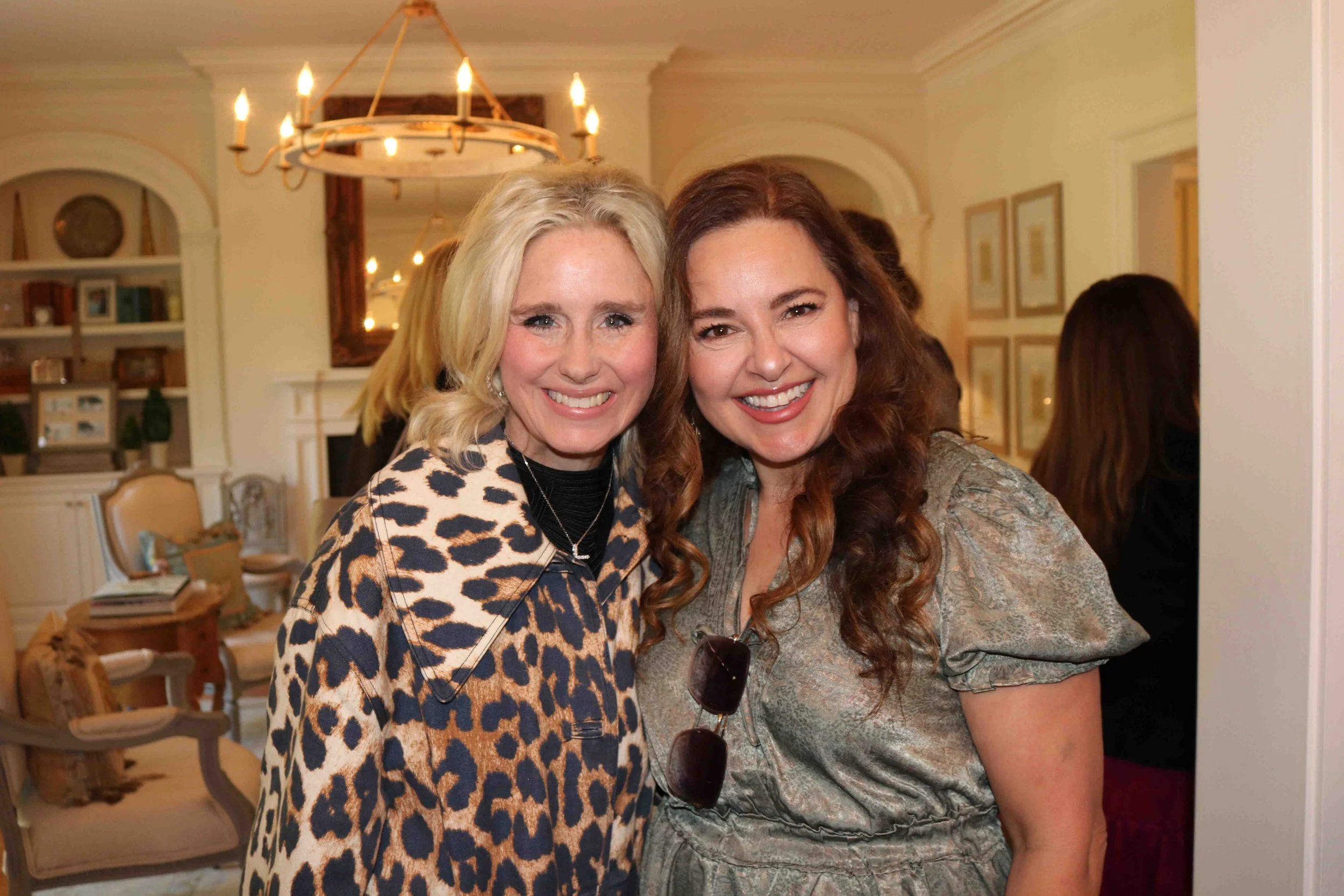 Dione DeWitte, Vivi Fernandez.JPG