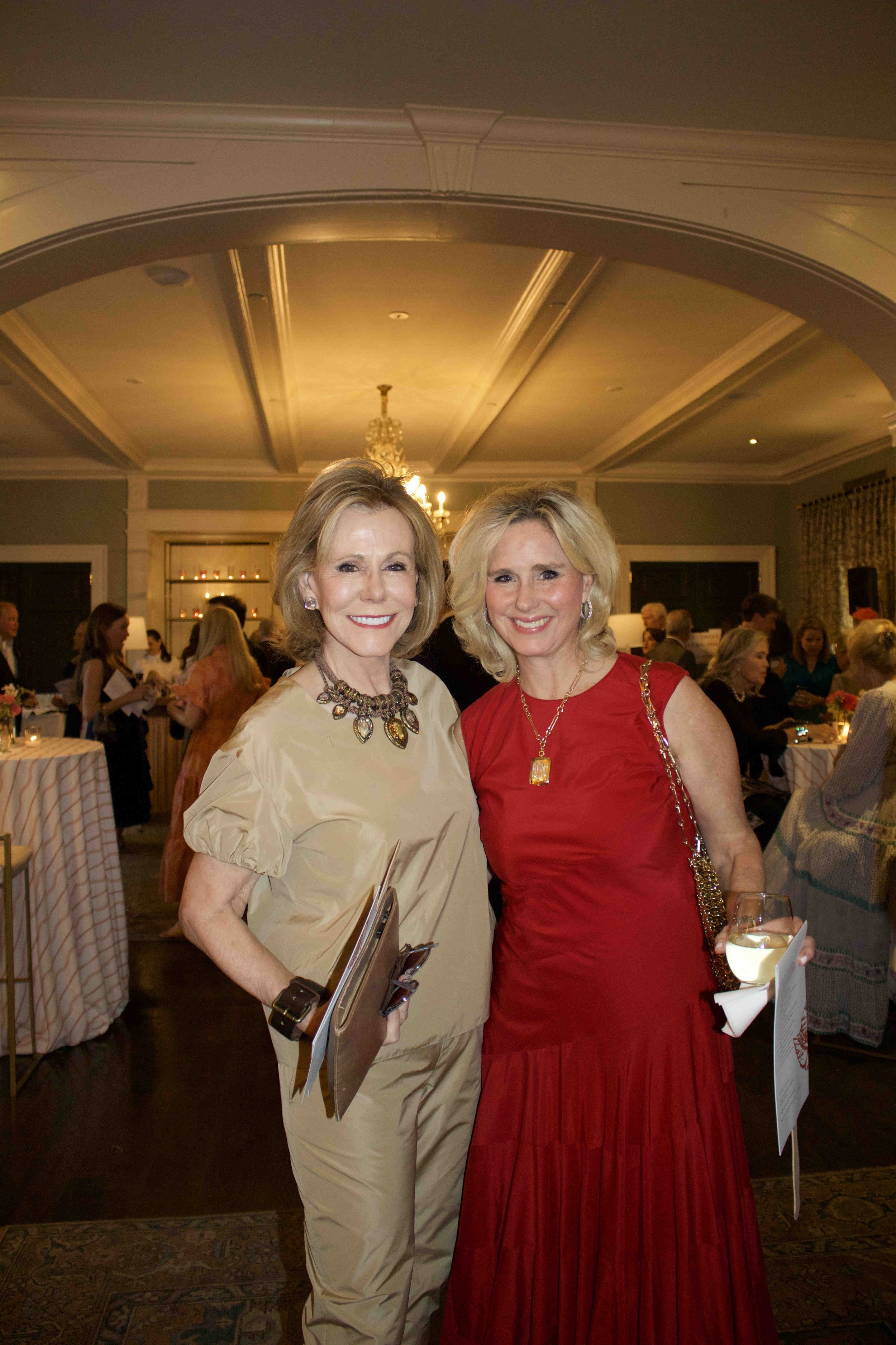 Elizabeth Nichols, Dionne Dewitte.JPEG