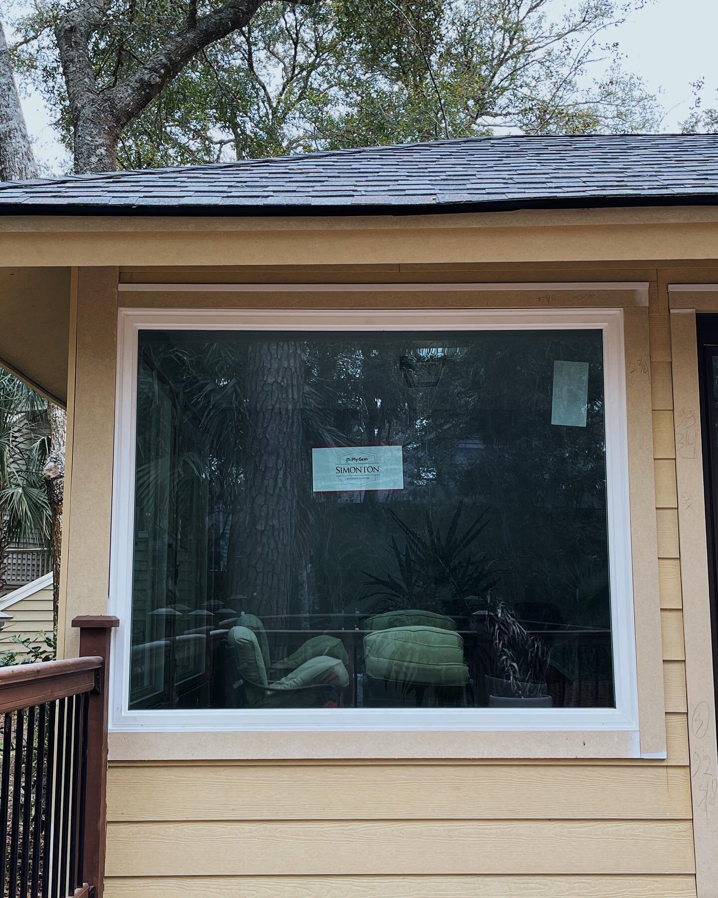 With hurricane season right around the corner, are your home&rsquo;s windows hurricane ready?

We recommend installing Simonton Stormbreaker Plus impact rated windows! Simonton&rsquo;s line of Stormbreaker Plus windows are made especially for coastal