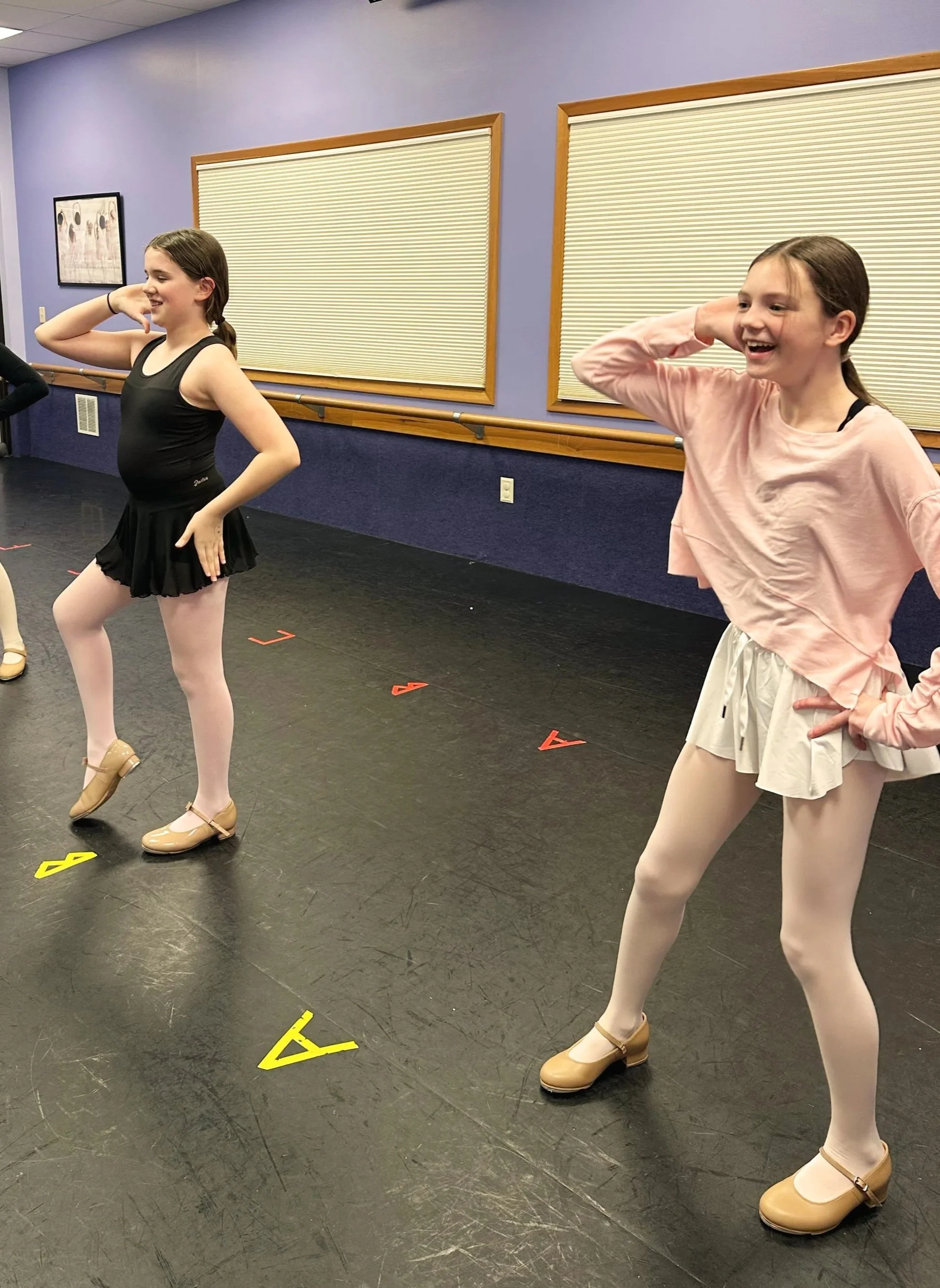 Preteen students in a ballet / tap combo class at MKDS.