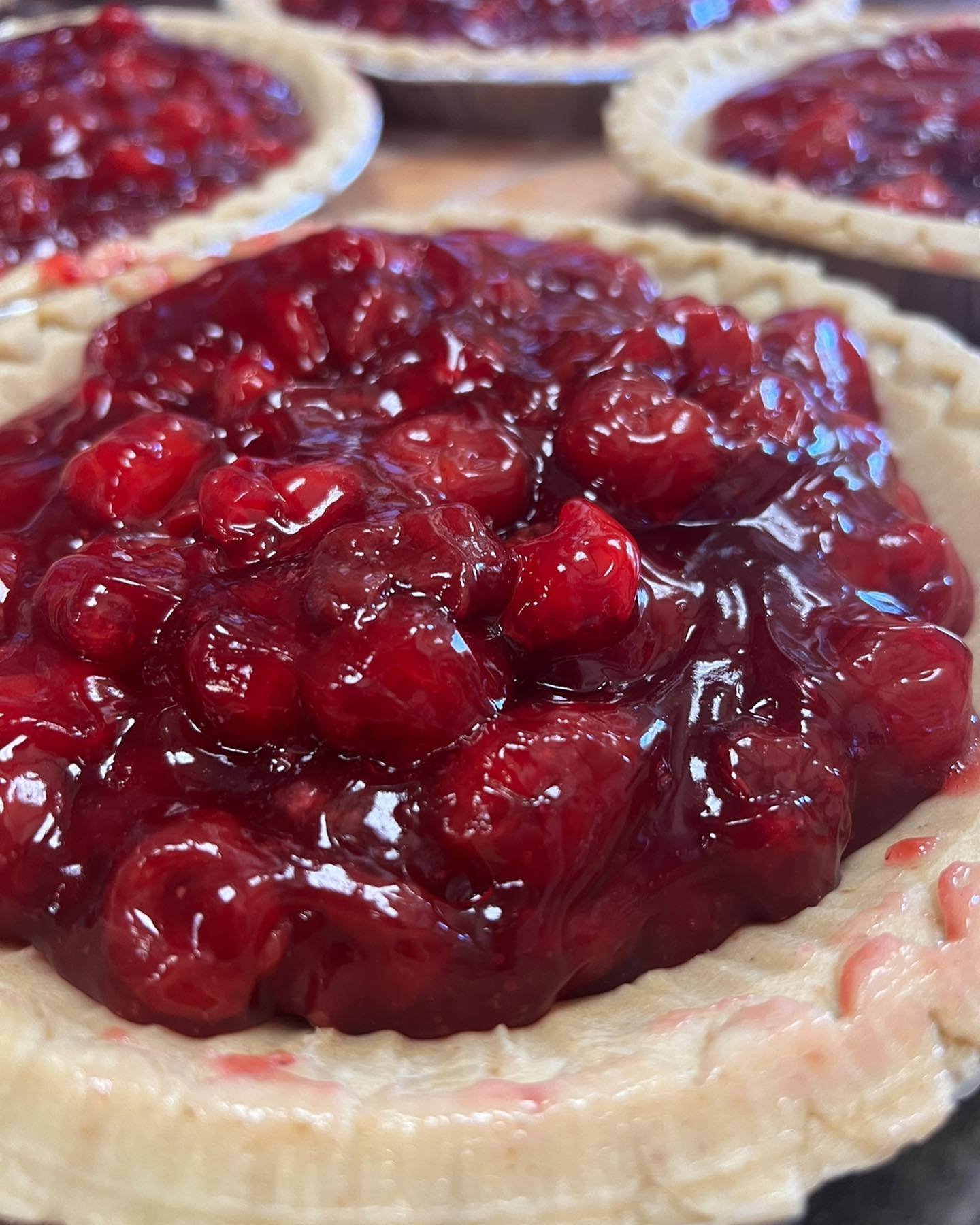 Happy Thanksgiving! 🦃 🧡 We are open today 6AM-2PM with all of your holiday favorites! 🎂 🥧 
-
-
#pie #thanksgiving #happythanksgivng #bakery #longisland