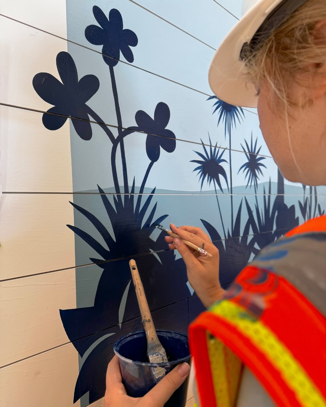 l created a custom mural and digital work for @mendocinofarms San Juan Capistrano! This project was really special since not too long before this commission, I got to do some conservation work at the Mission in SJC with my amazing friend, Debra. 

It