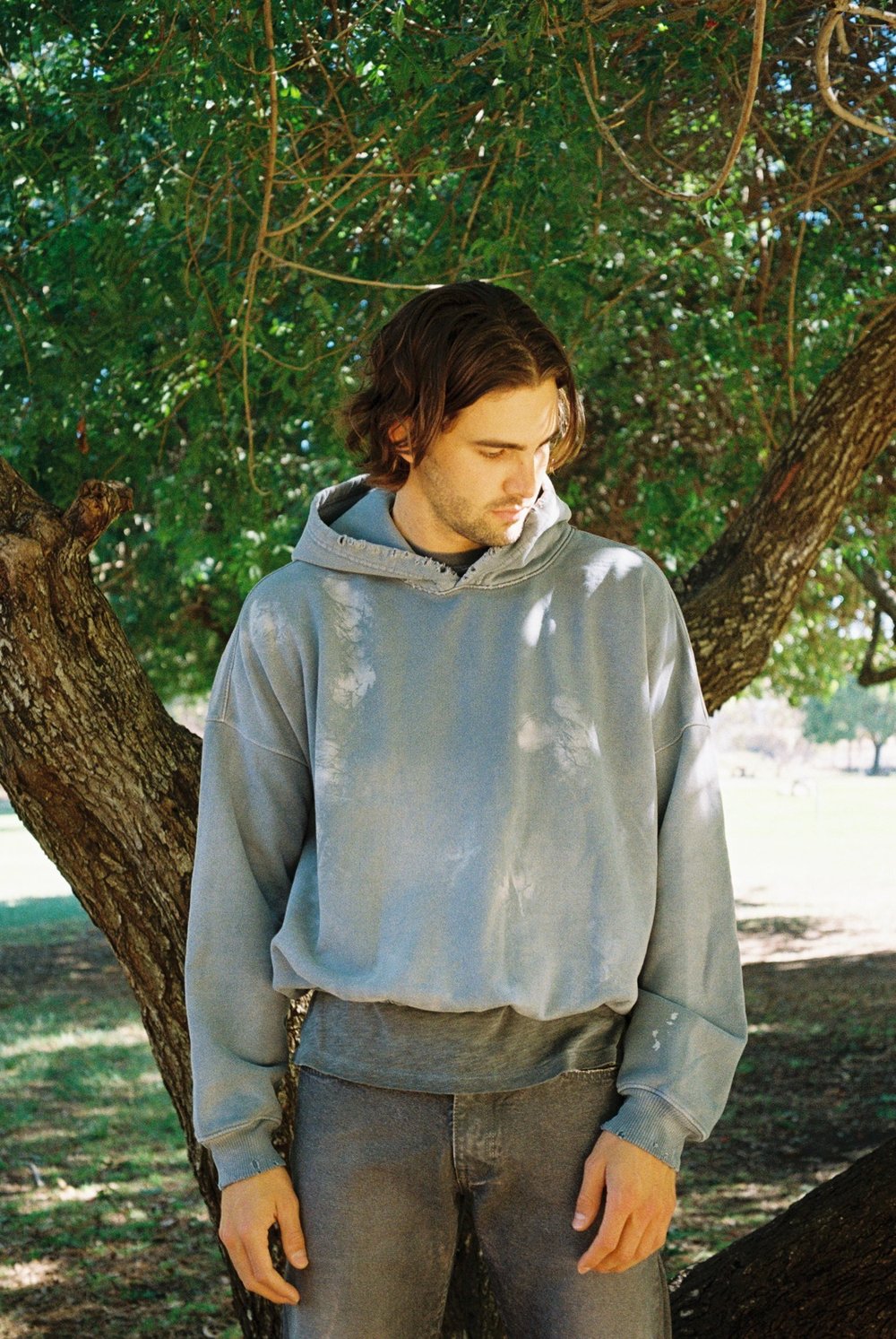 OVERSIZE ELASTIC CROPPED HOODIE AGED GREY — MOOJIMOOJI