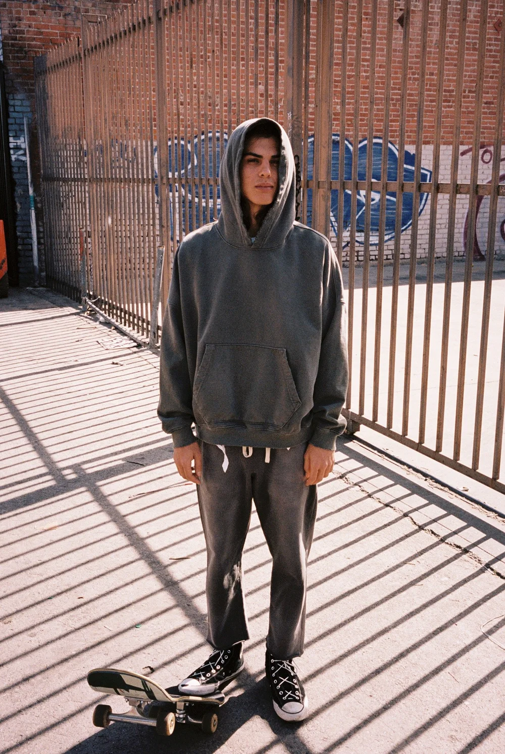 OVERSIZED CROP HOODIE AGED OLIVE GREEN — MOOJIMOOJI