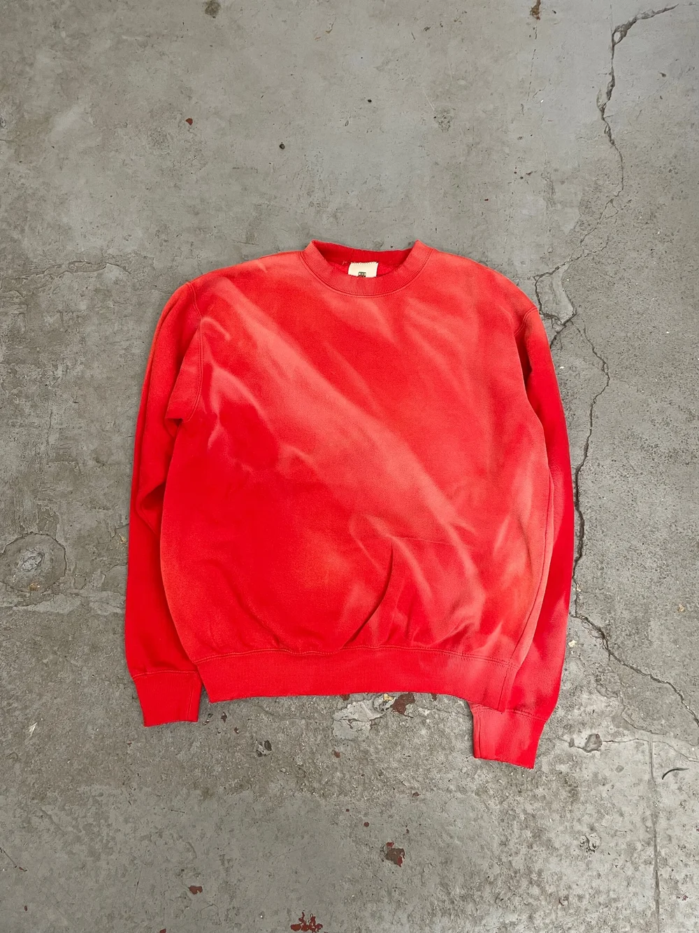 CLASSIC CREWNECK / AGED RED — MOOJIMOOJI