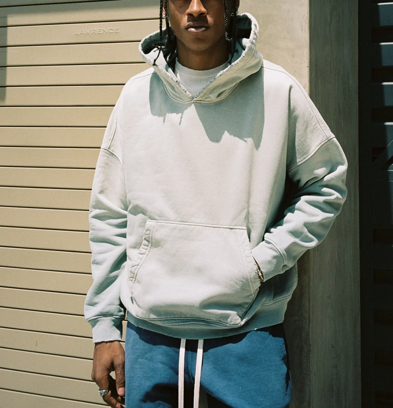 OVERSIZED CROP HOODIE AGED SAGE — MOOJIMOOJI