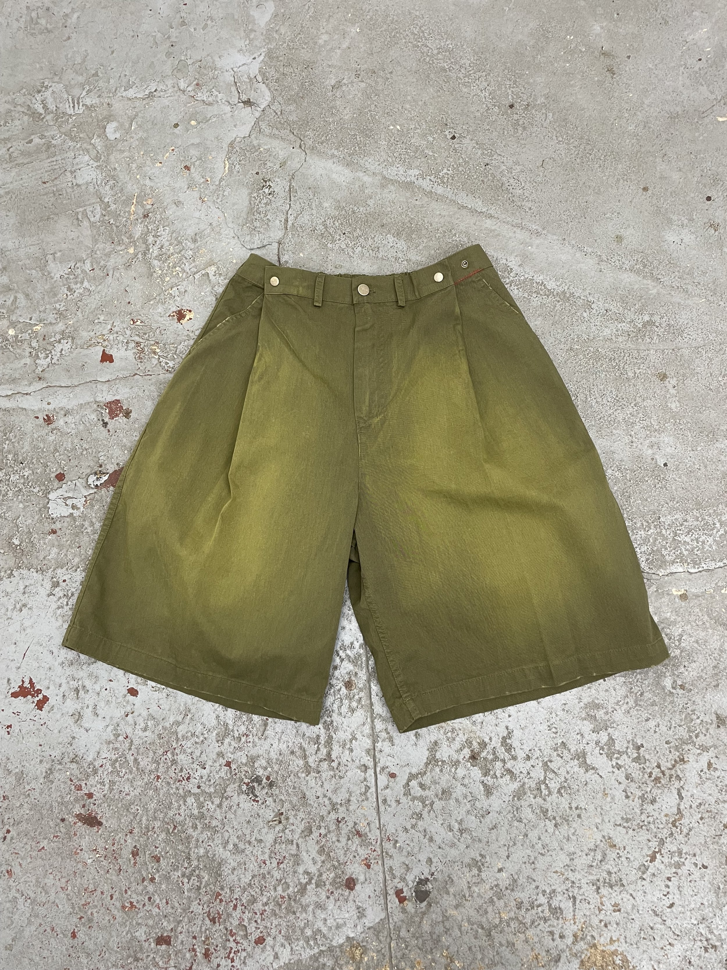 SNAP BALLON SHORTS AGED MILITARY GREEN