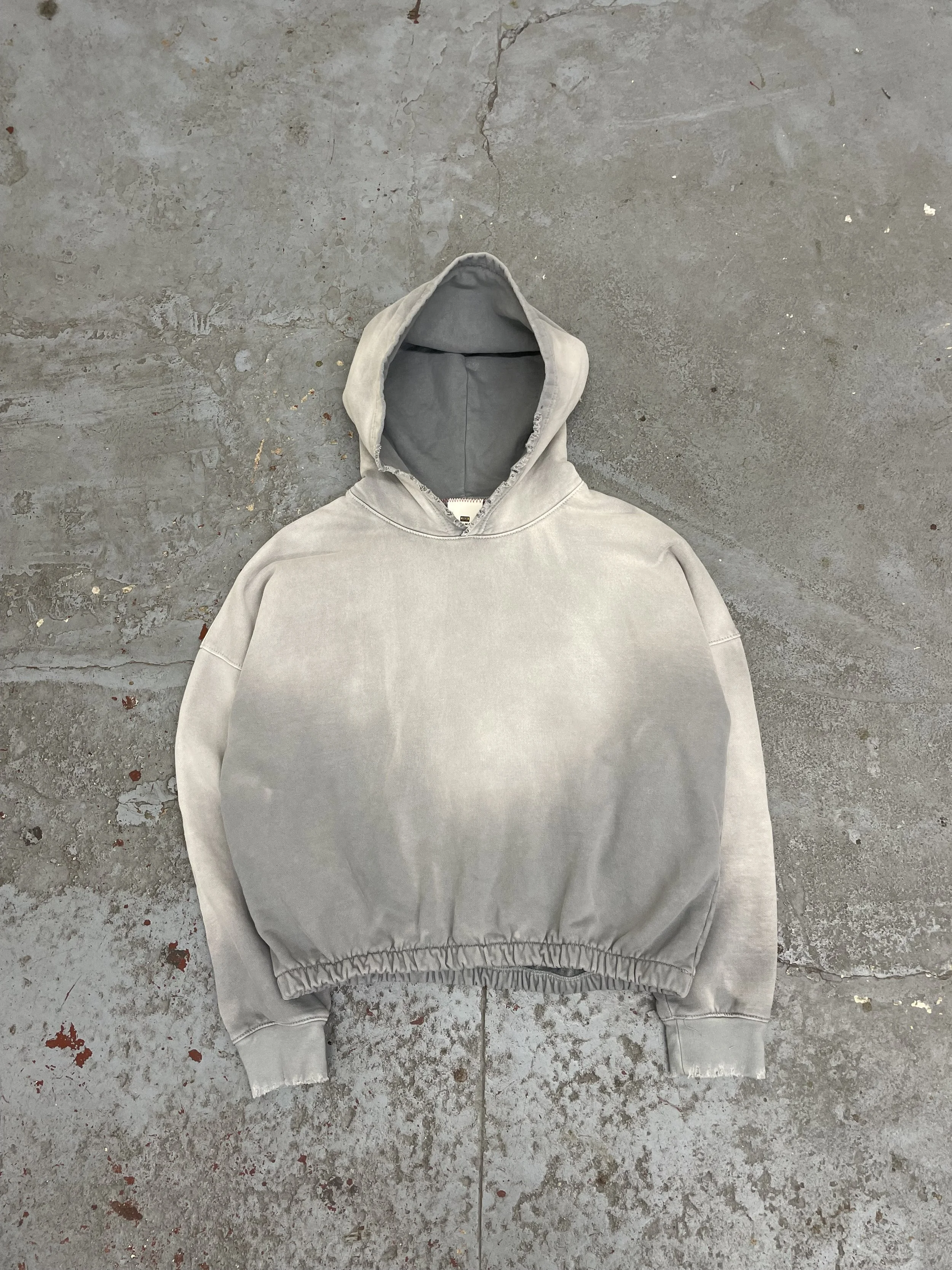 CLASSIC CROPPED HOODIE AGED GREY