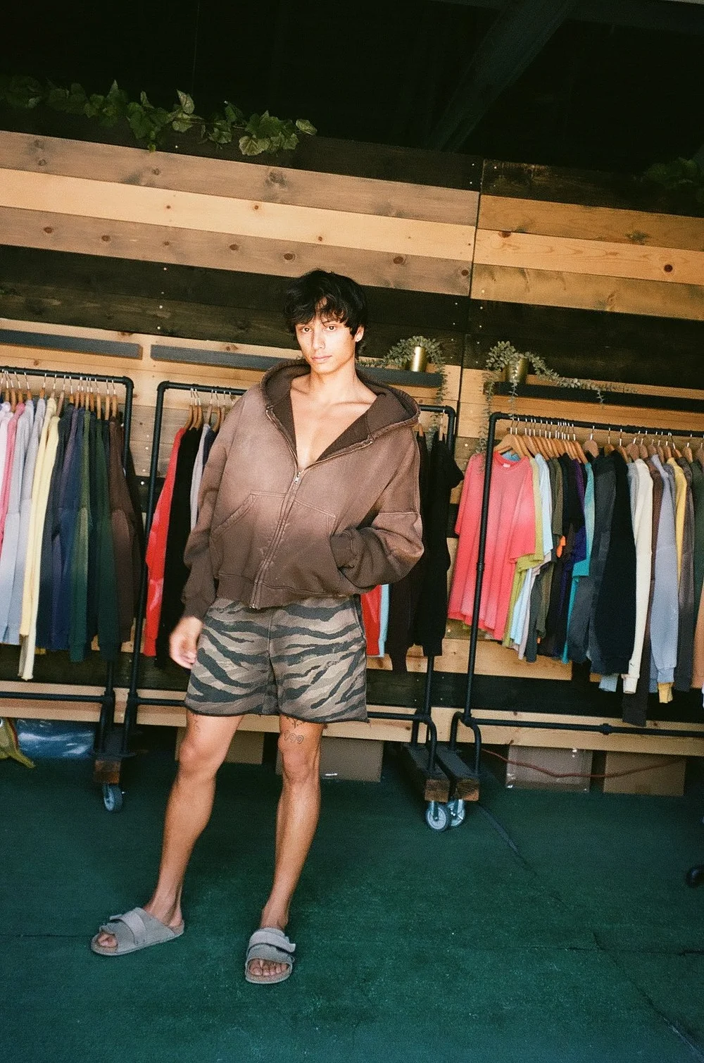 OVERSIZE ZIP UP HOODIE / AGED DARK BROWN — MOOJIMOOJI
