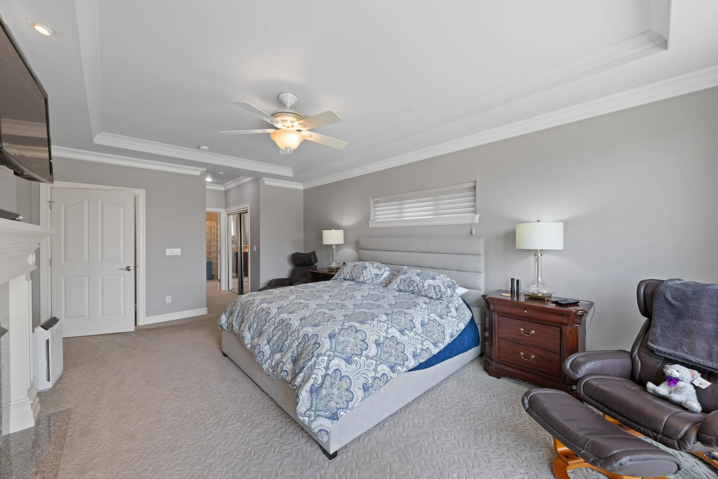 880 Shoshone Dr-16.jpg
