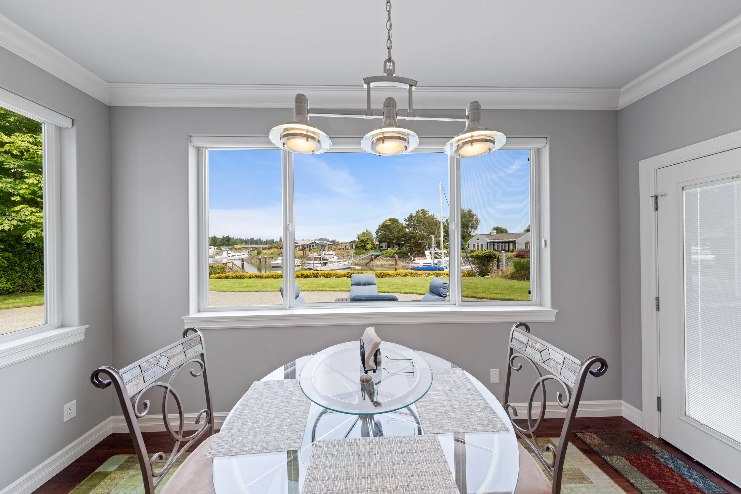 880 Shoshone Dr-22.jpg