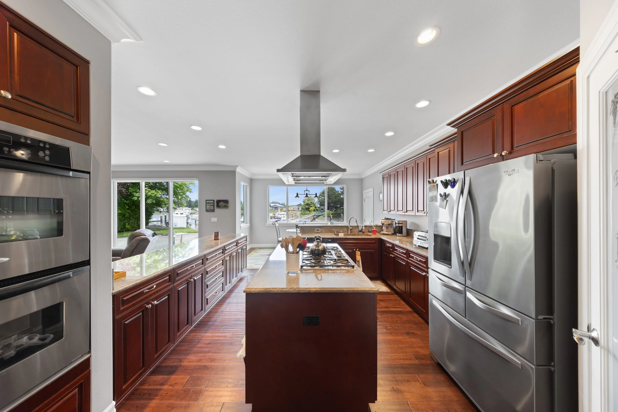 880 Shoshone Dr-23.jpg