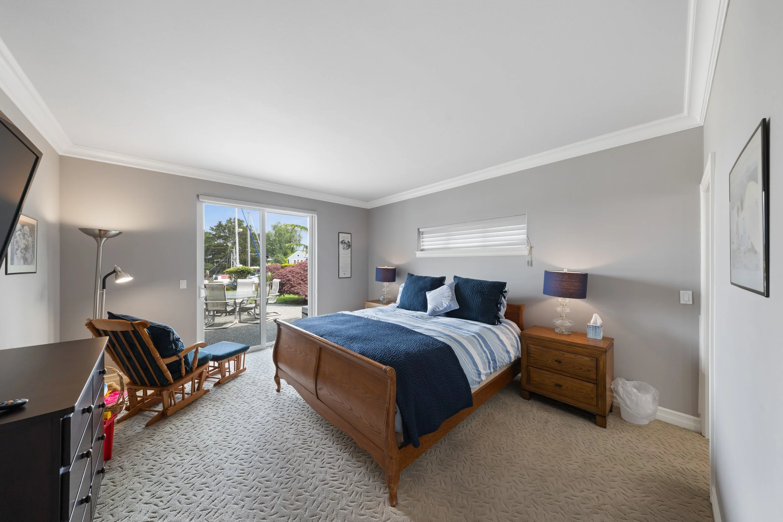 880 Shoshone Dr-28.jpg