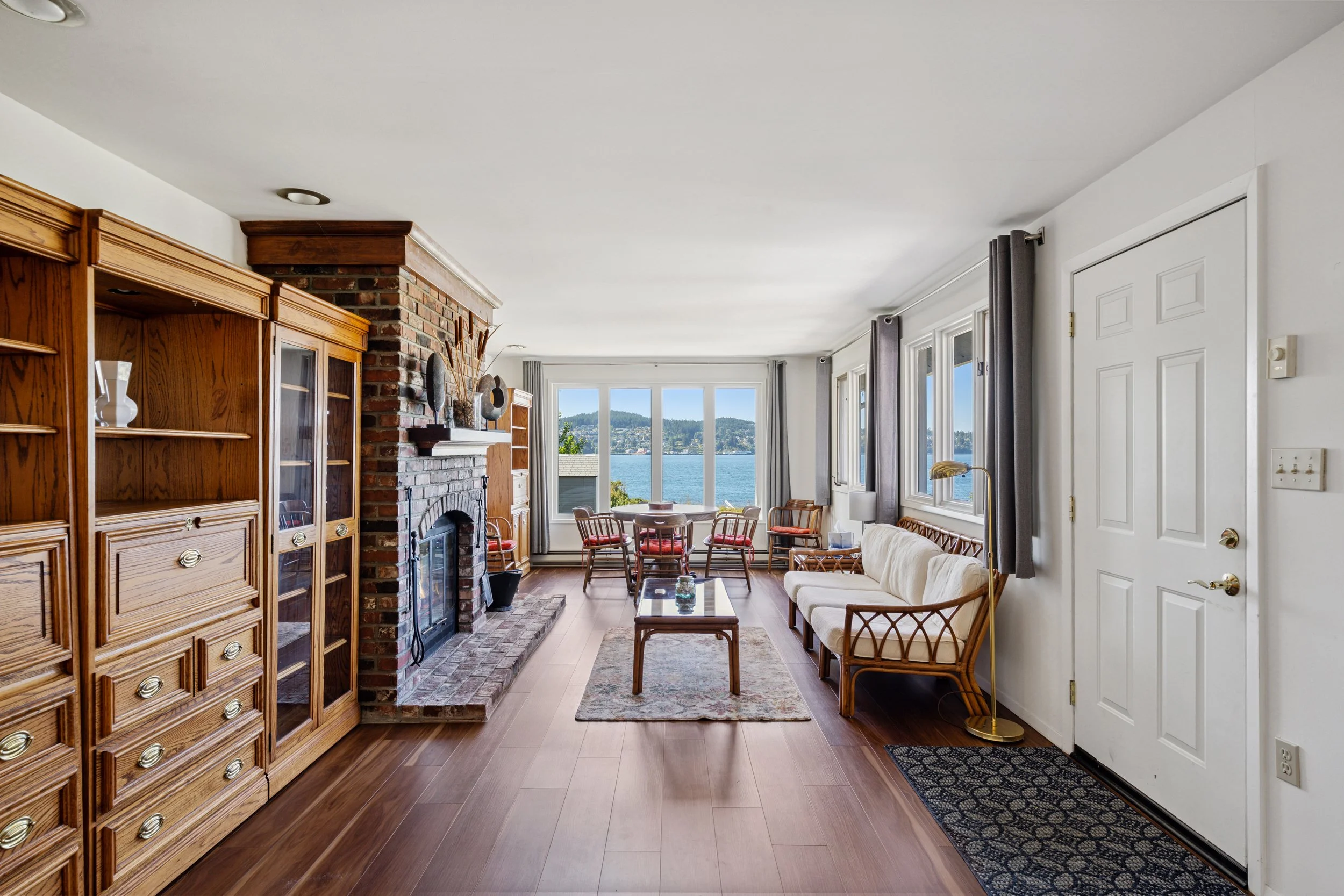 4448 South Shore Dr-11.jpg