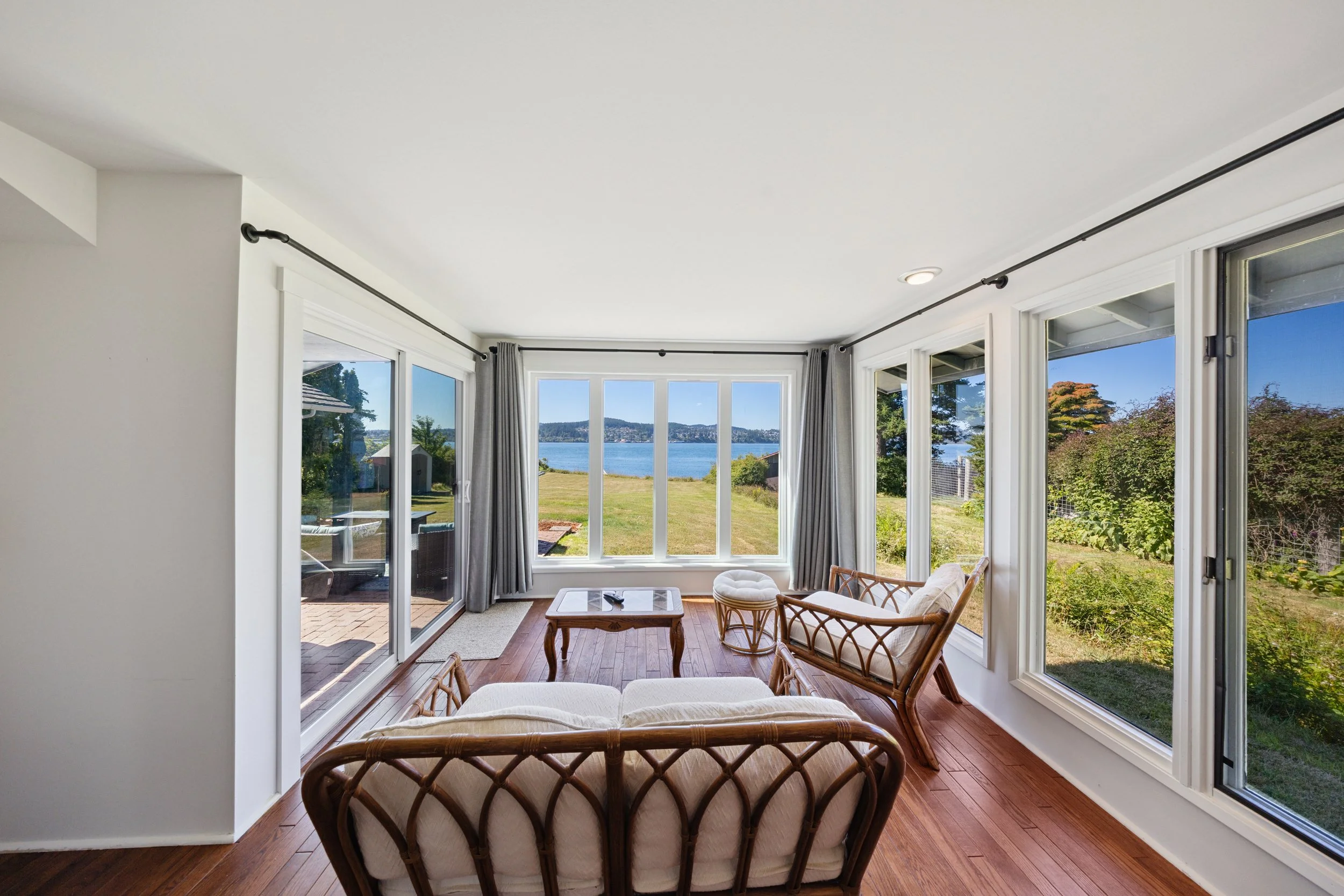 4448 South Shore Dr-30.jpg