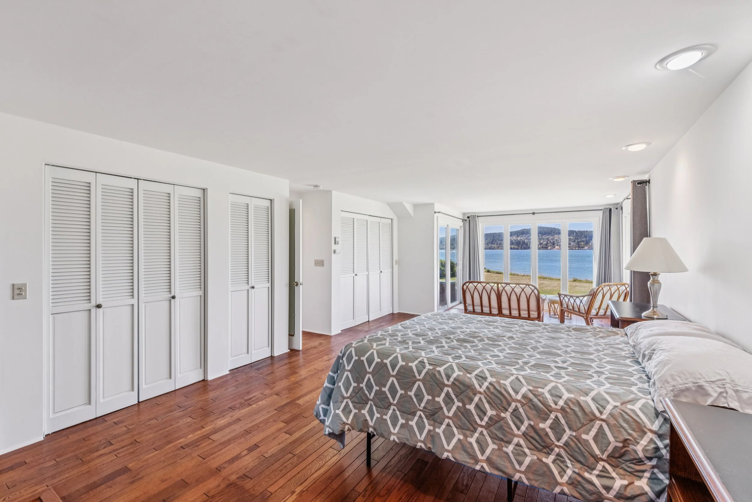 4448 South Shore Dr-34.jpg