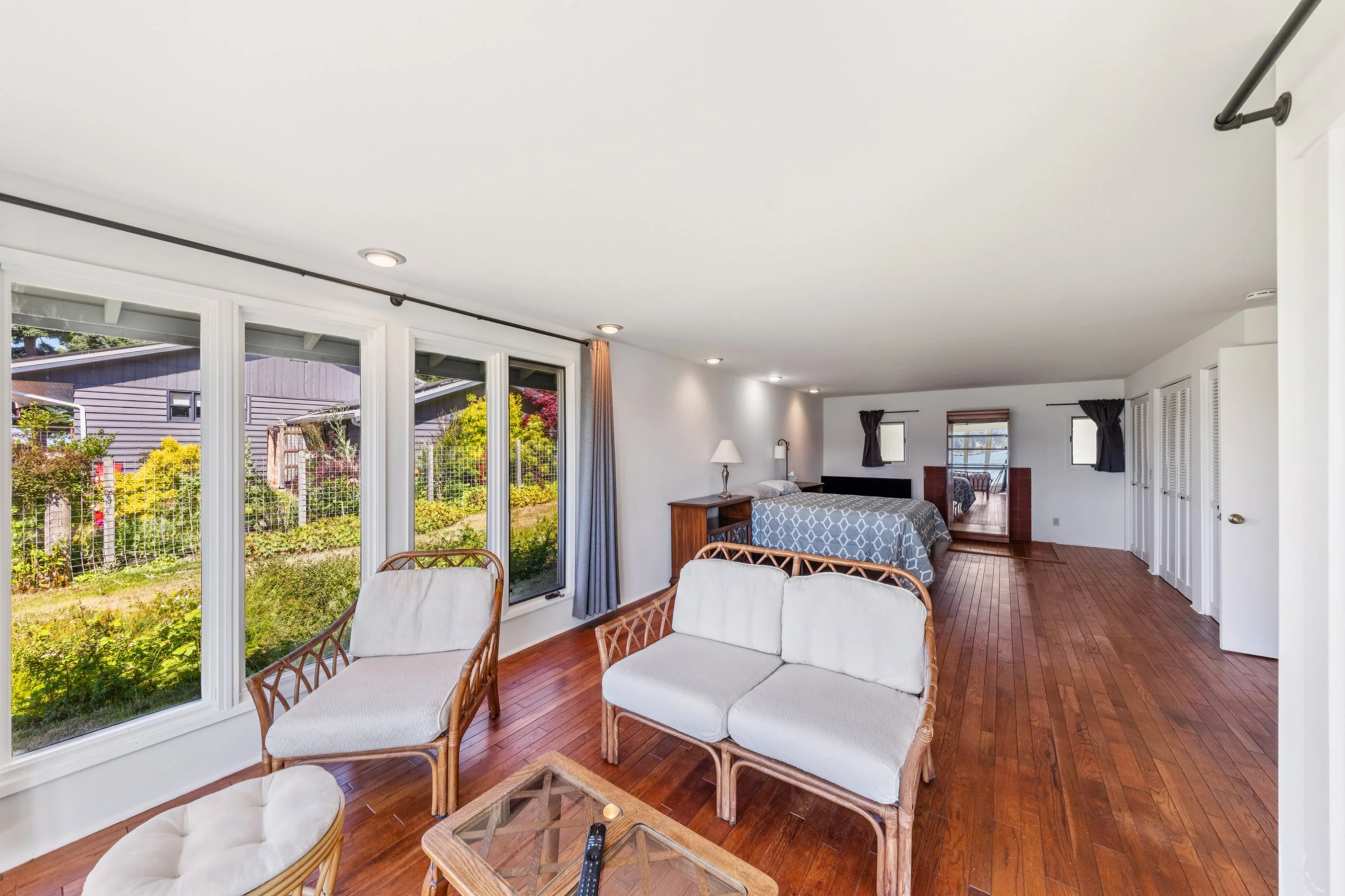 4448 South Shore Dr-35.jpg