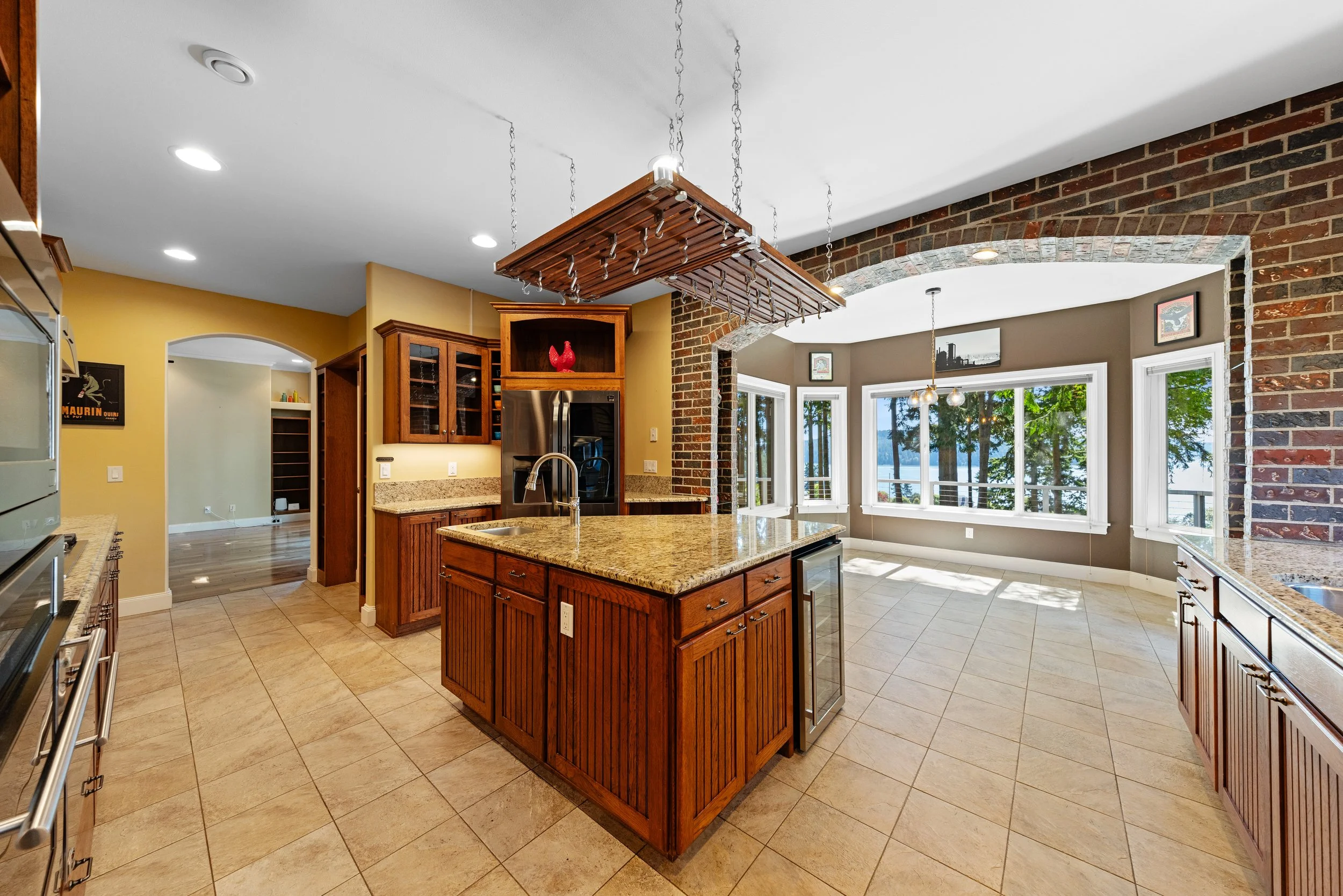 6608 Ivy St-8.jpg
