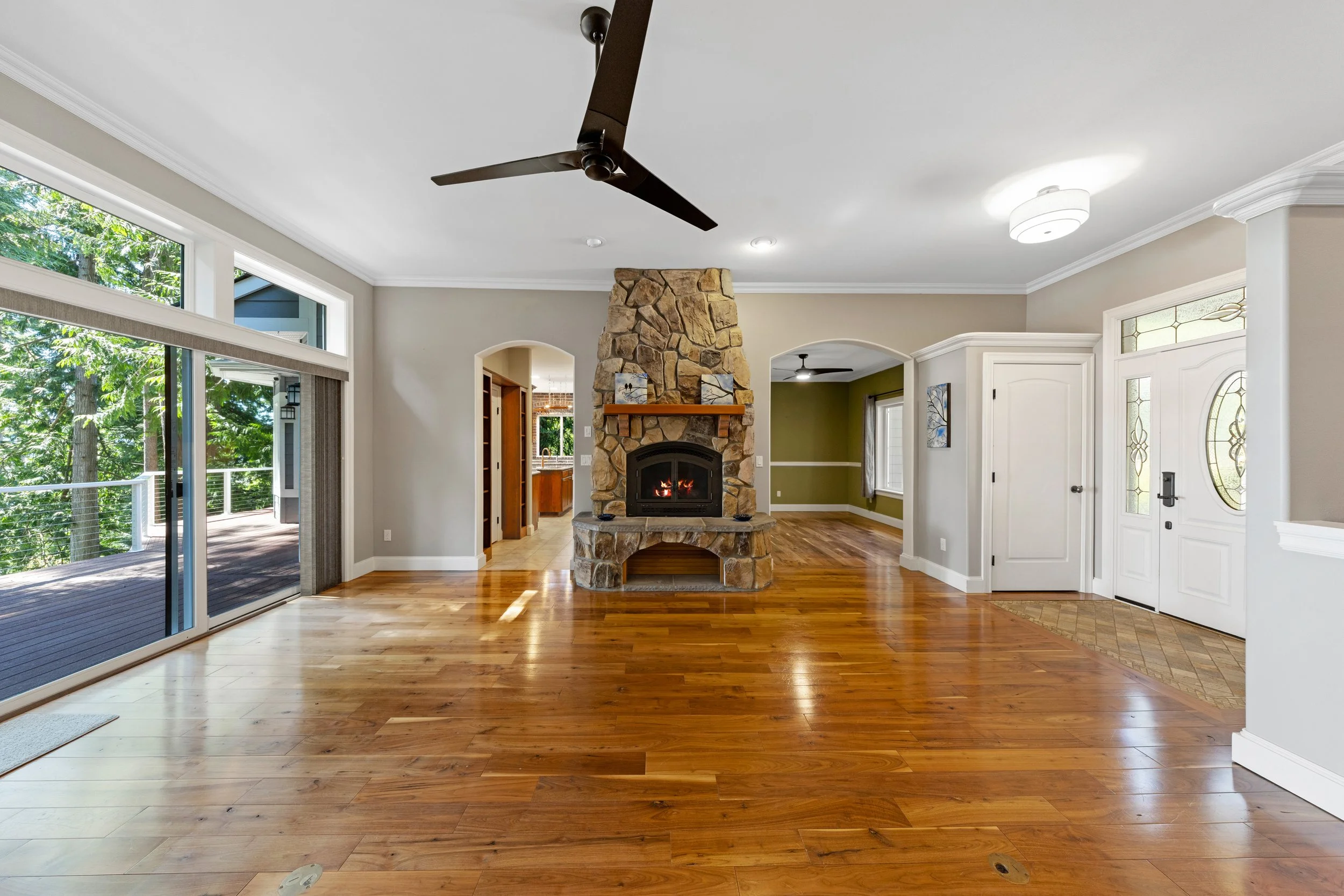 6608 Ivy St-16.jpg