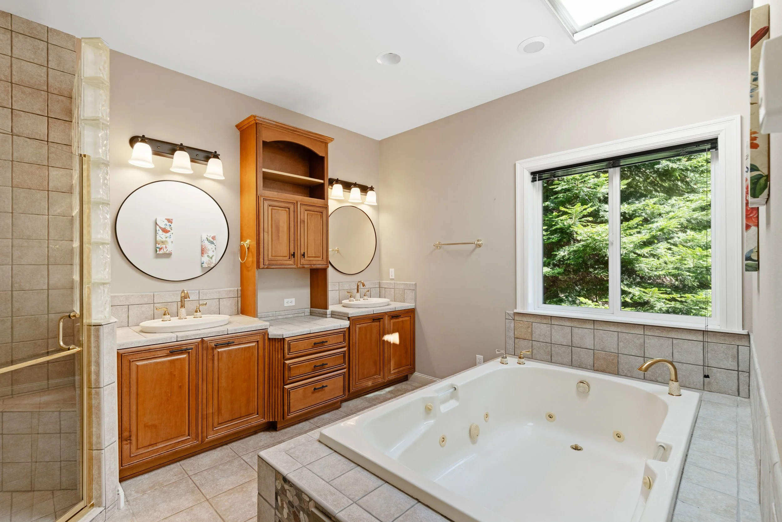 6608 Ivy St-29.jpg