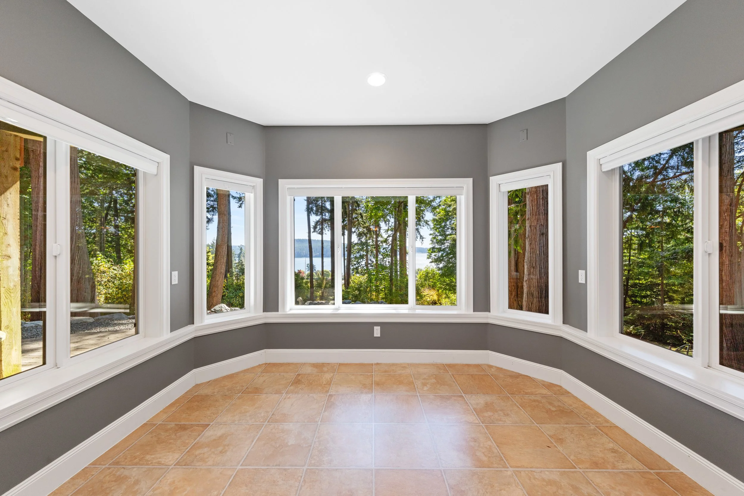 6608 Ivy St-44.jpg