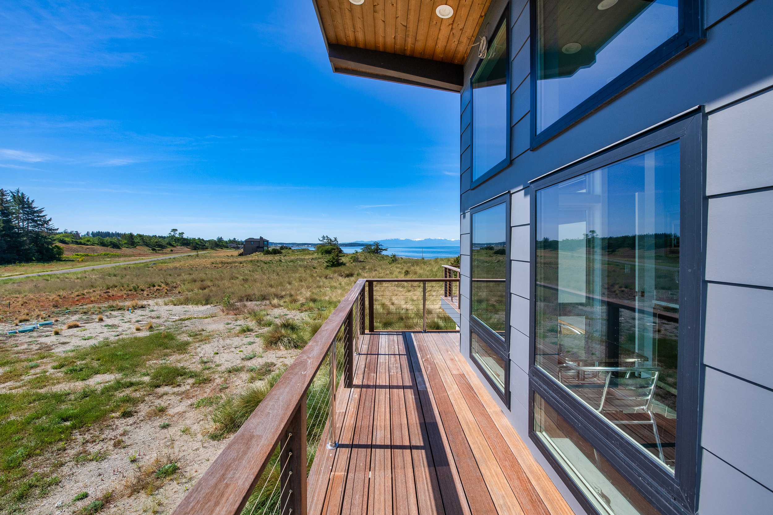 4749 Surfcrest Dr-2.jpg