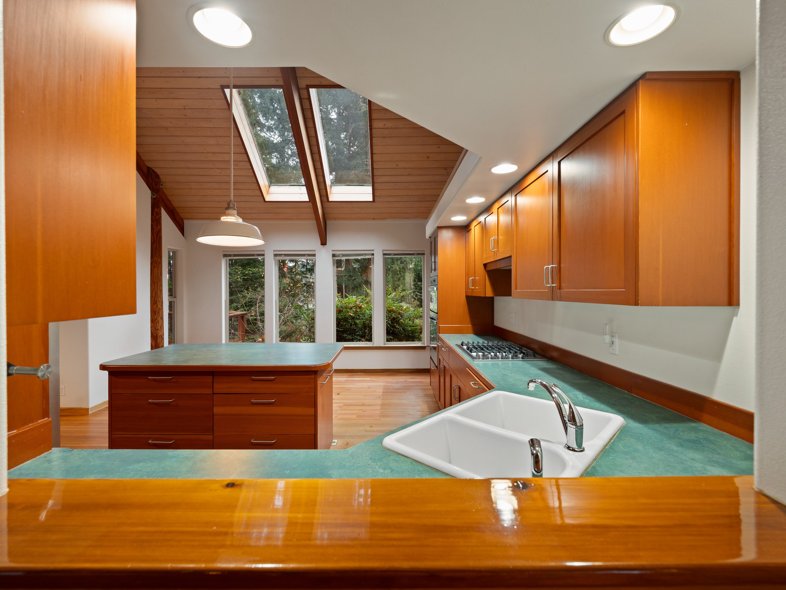 2204 41st St-42.jpg