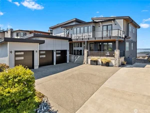 What’s Driving Home Values in Anacortes Right Now 🏡🌊