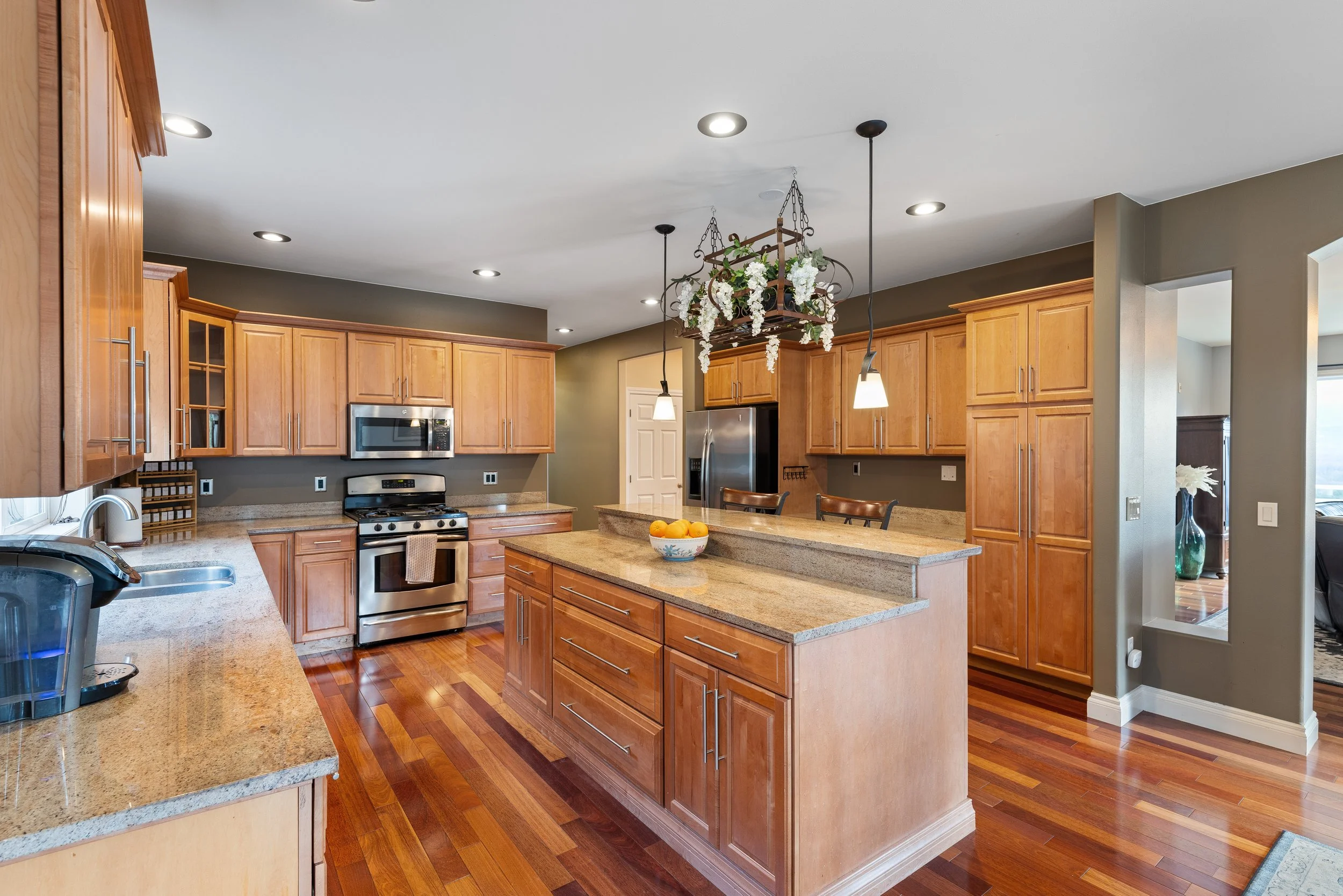 865 Burlington Heights Dr-33.jpg