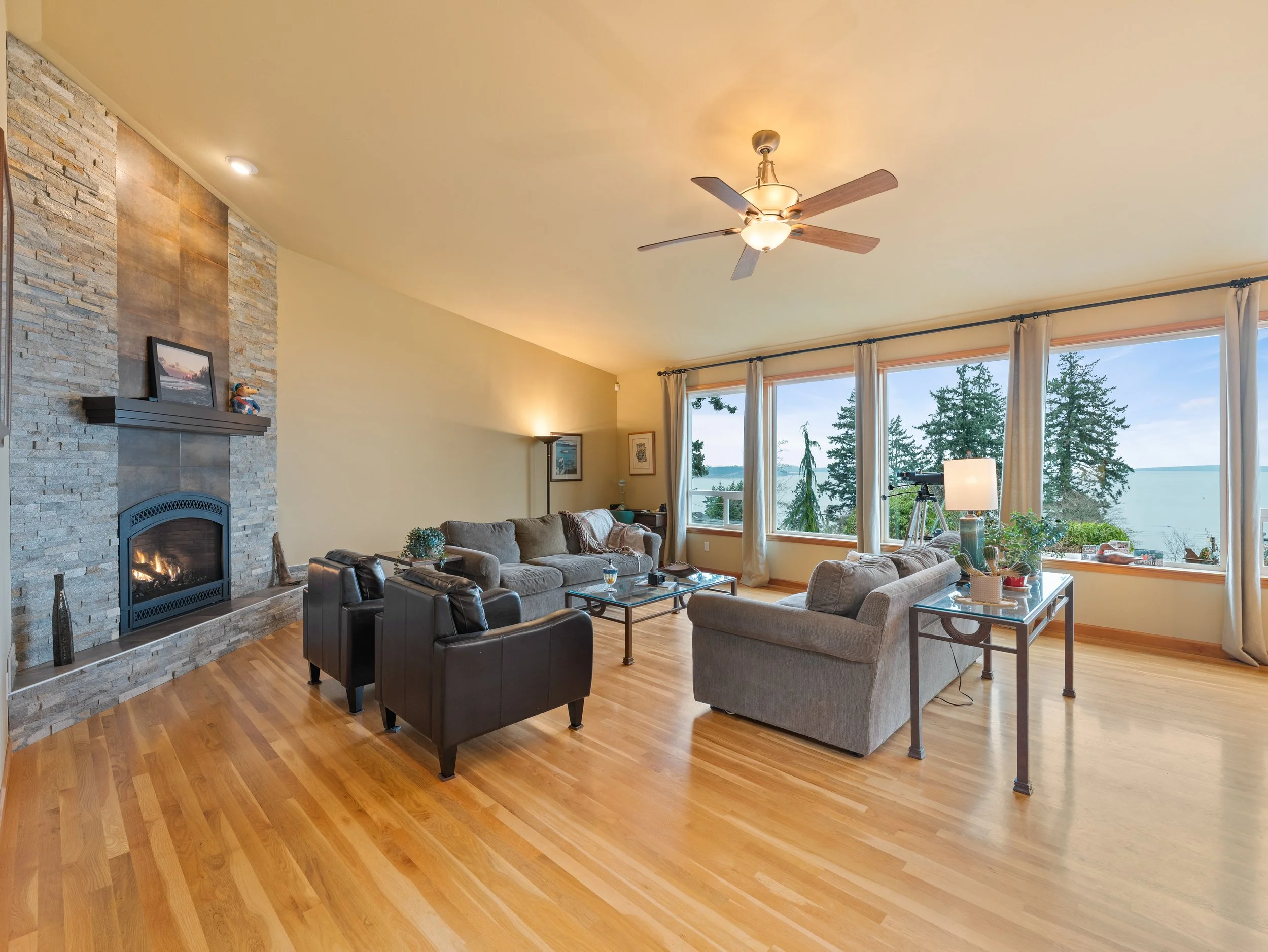 1351 Crestview Dr-39.jpg