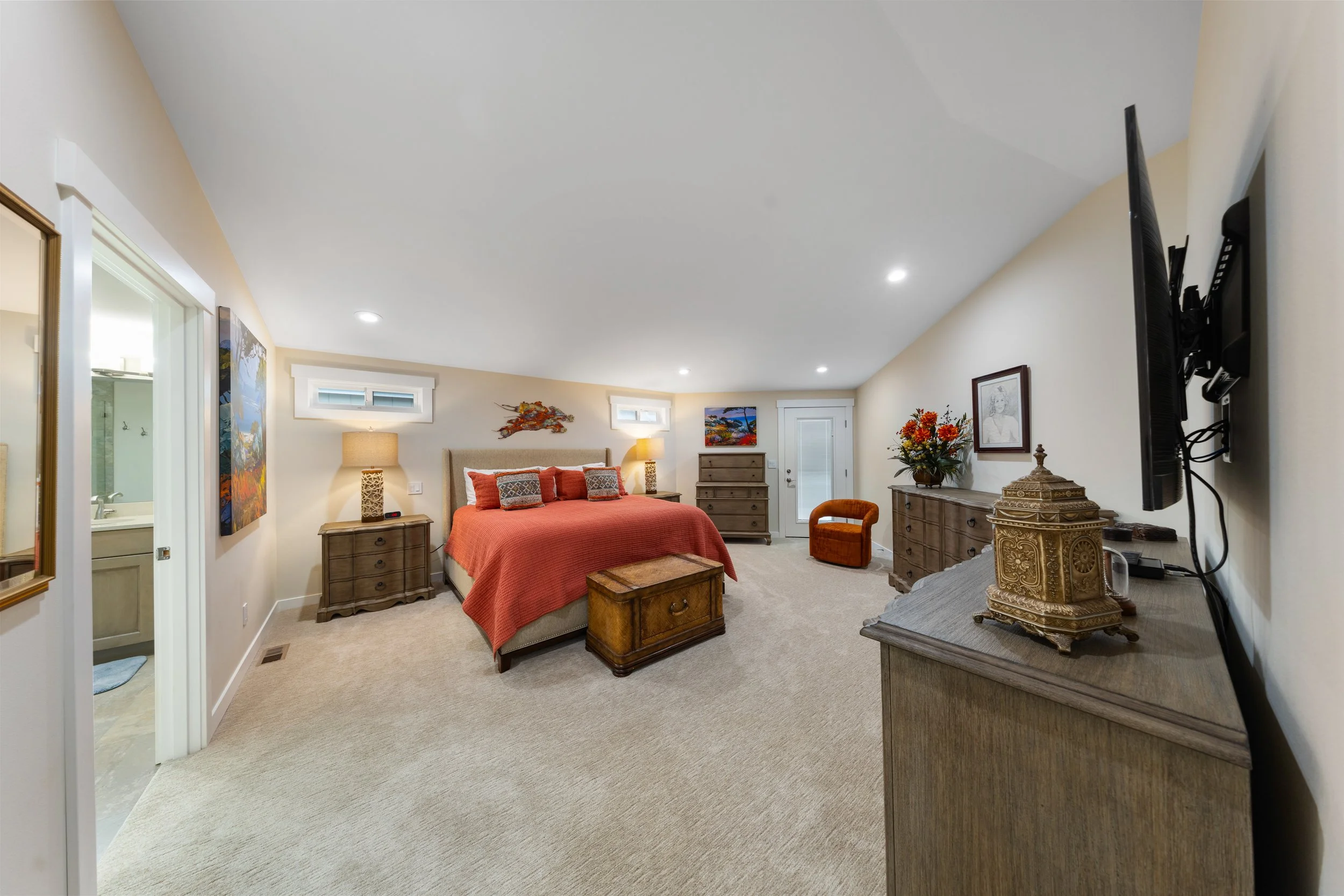 5301 Doon Way,-33.jpg