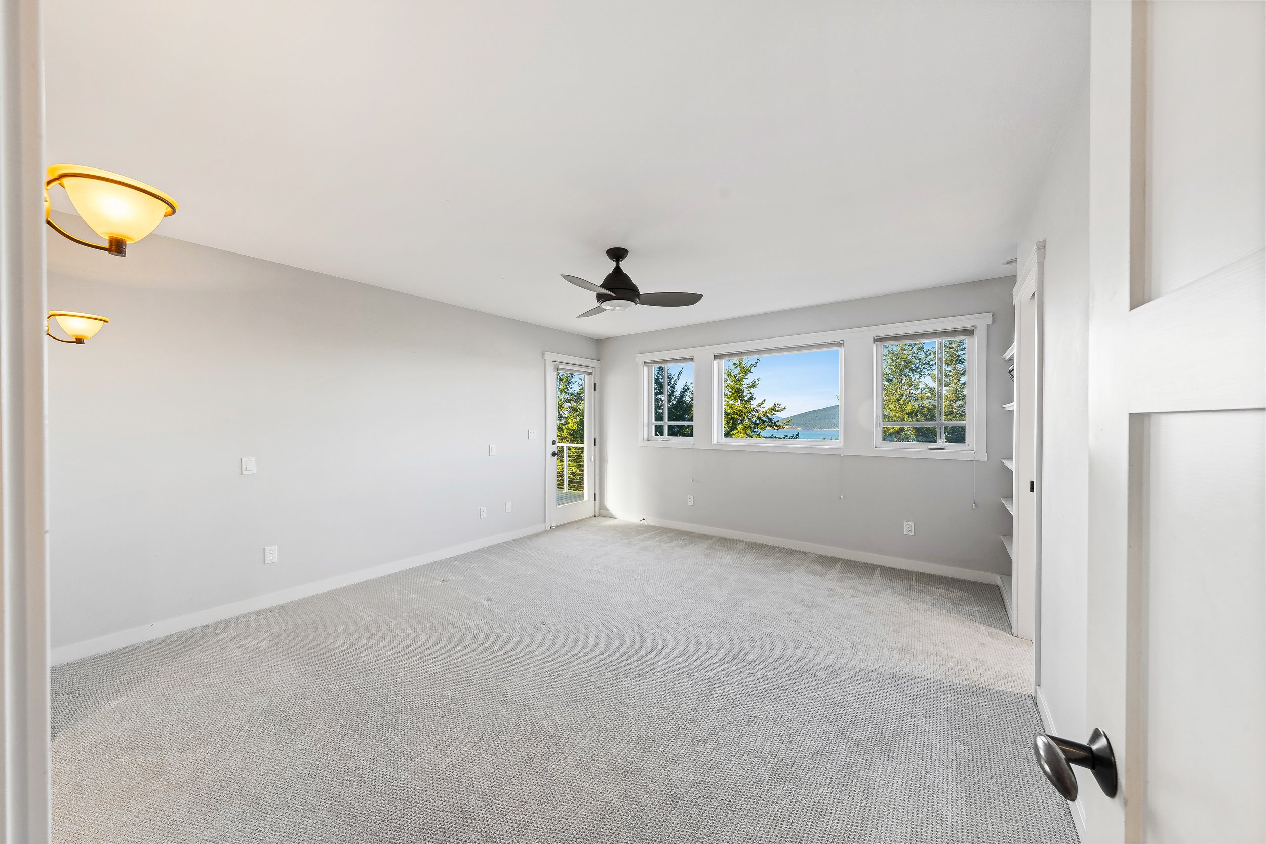 2020 Kansas Ave-27.jpg