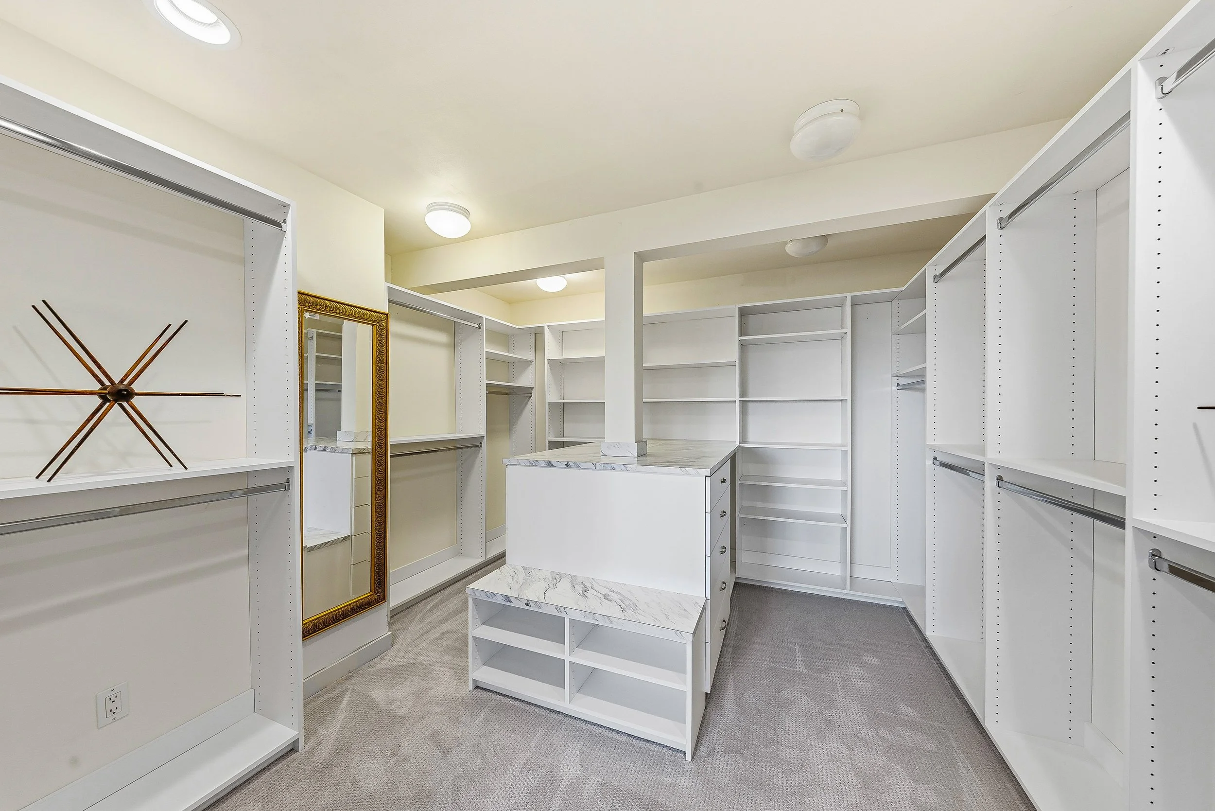 2020 Kansas Ave-32.jpg