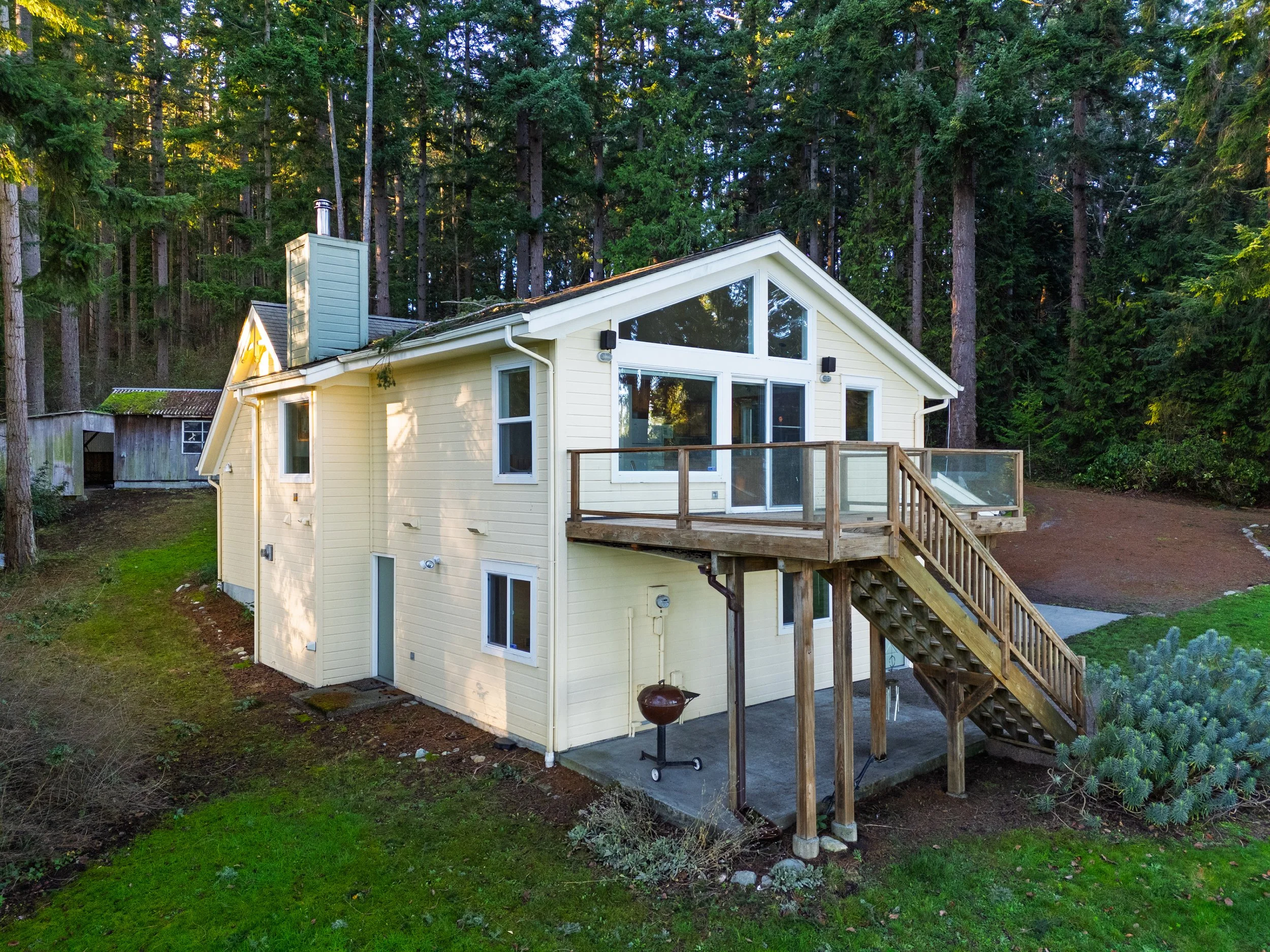 453 Jackrabbit Ln exterior-23.jpg