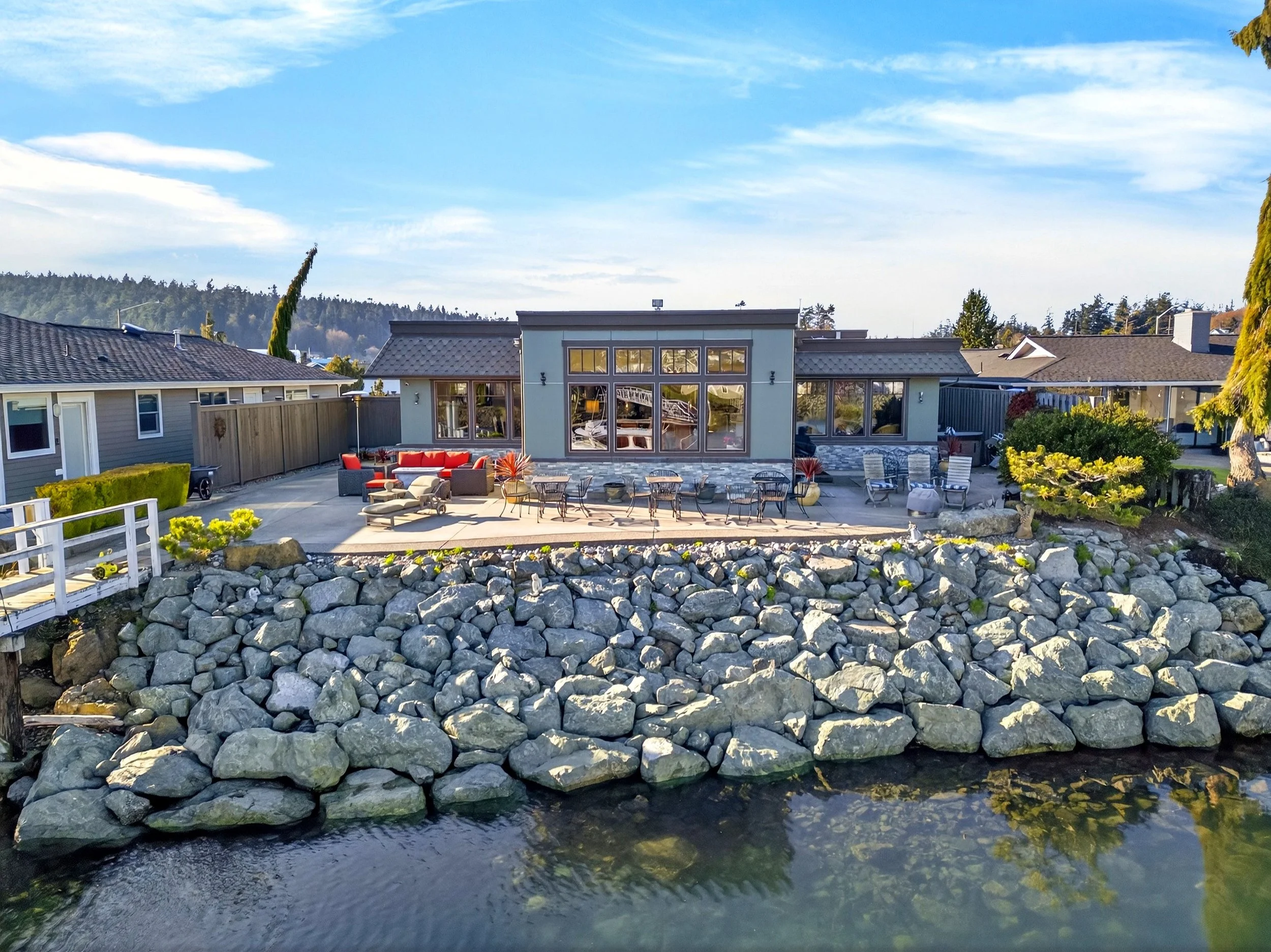 1911 Bay Place-8.jpg