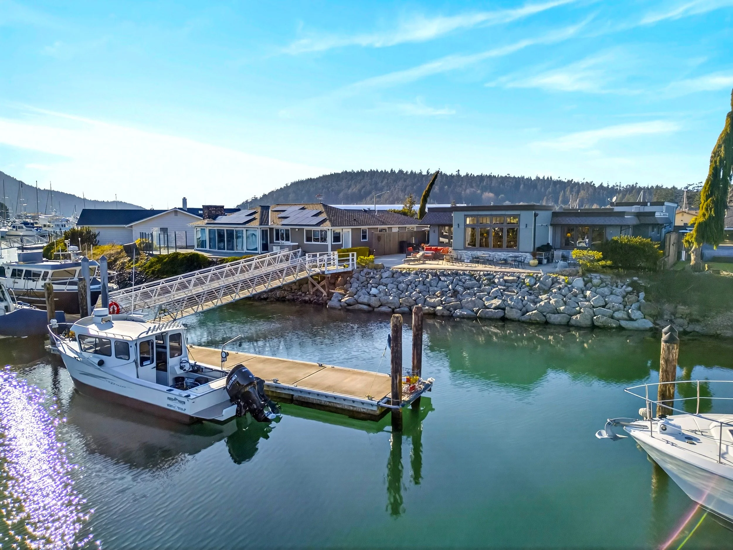 1911 Bay Place-10.jpg