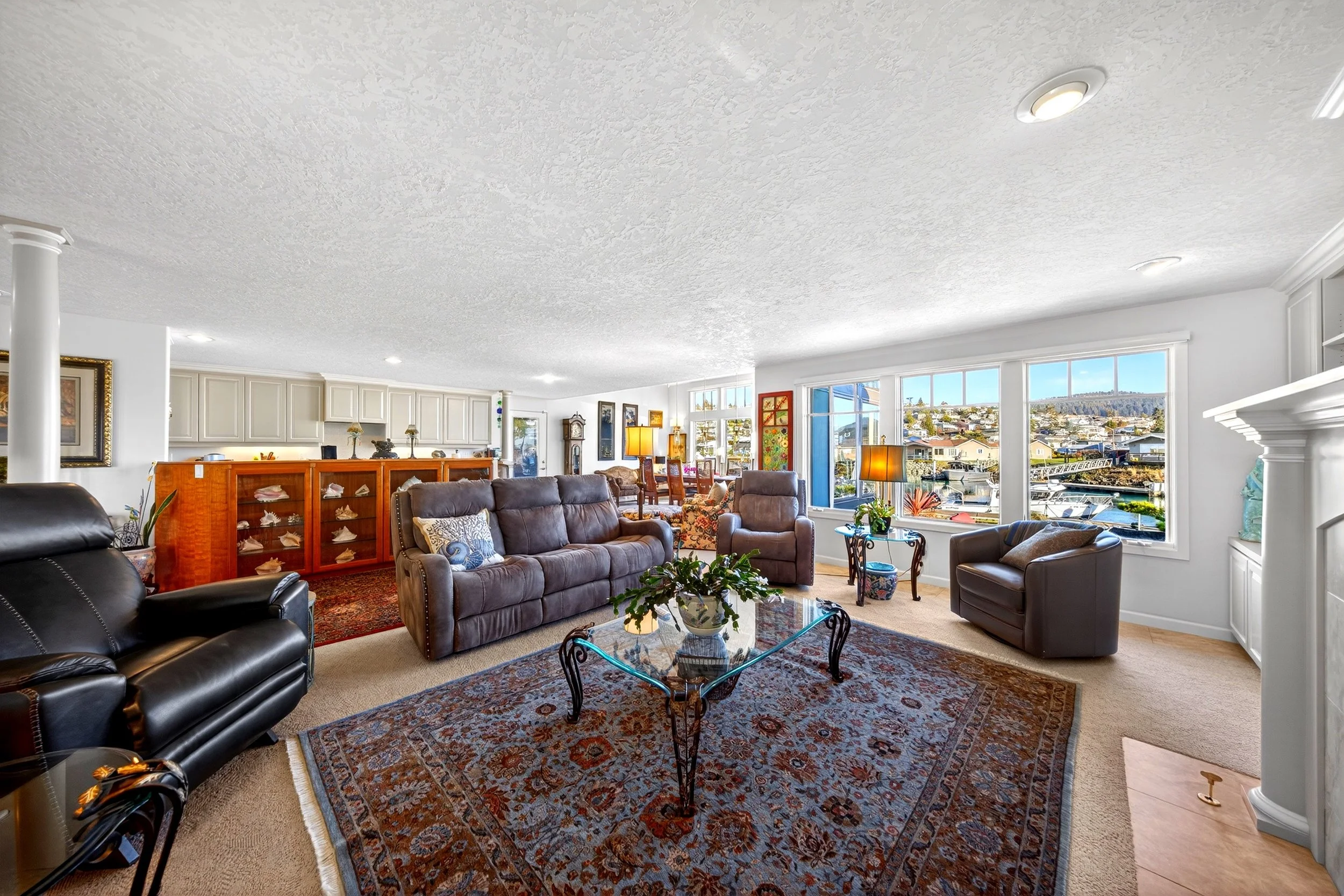 1911 Bay Place-43.jpg