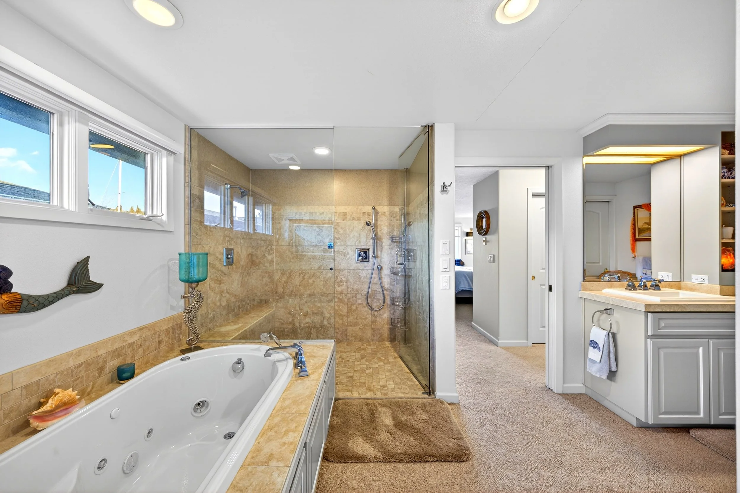 1911 Bay Place-52.jpg