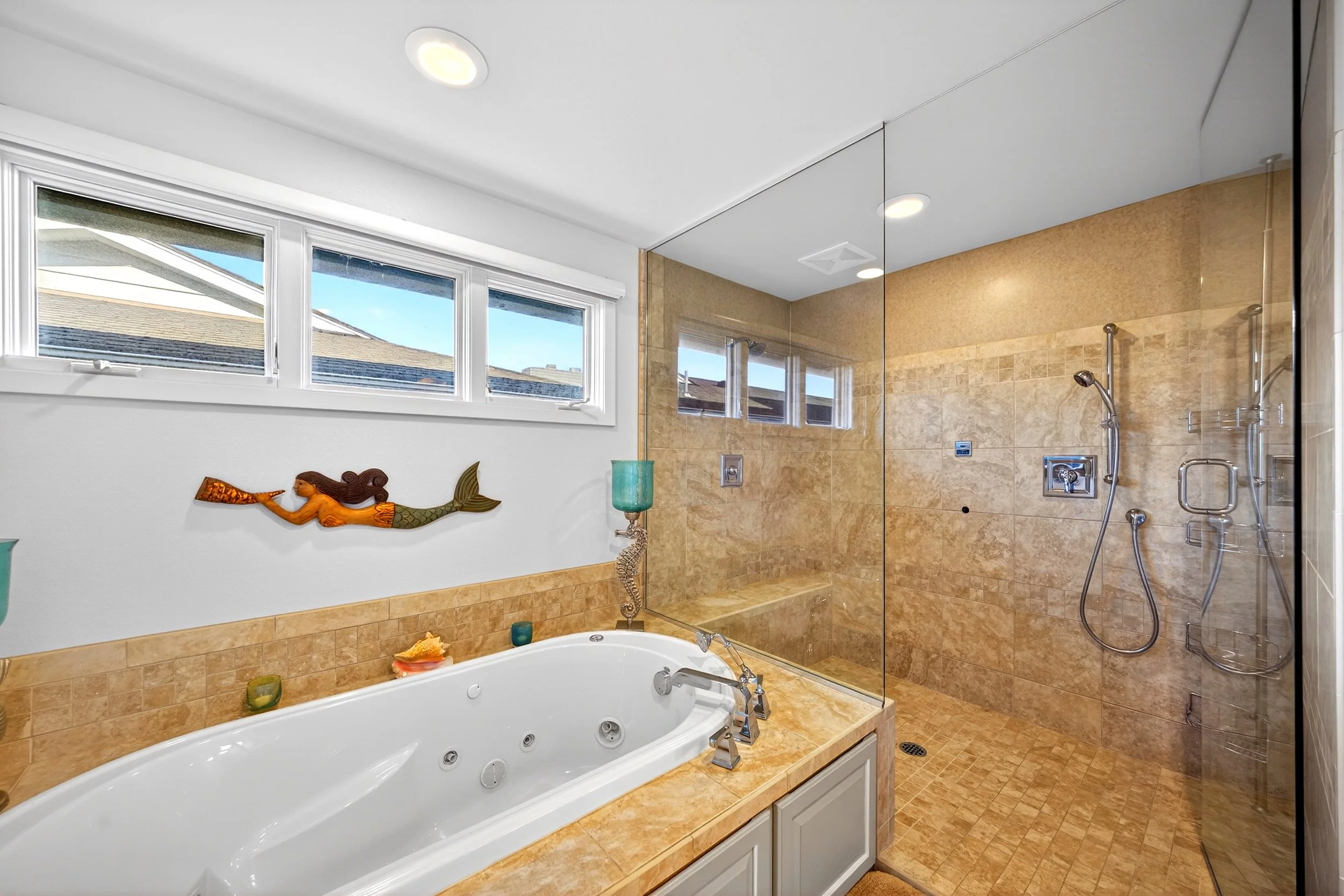 1911 Bay Place-53.jpg