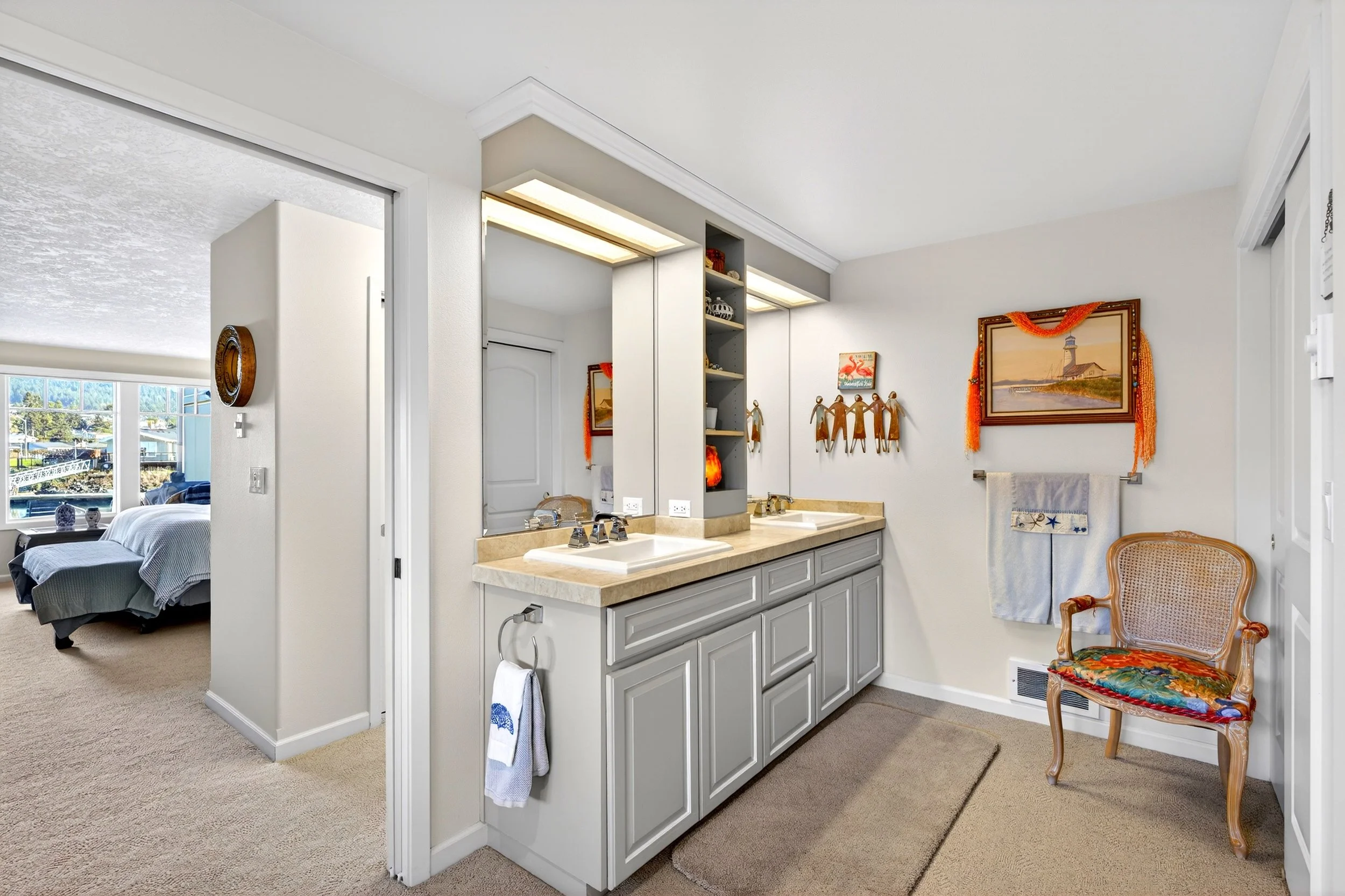 1911 Bay Place-54.jpg