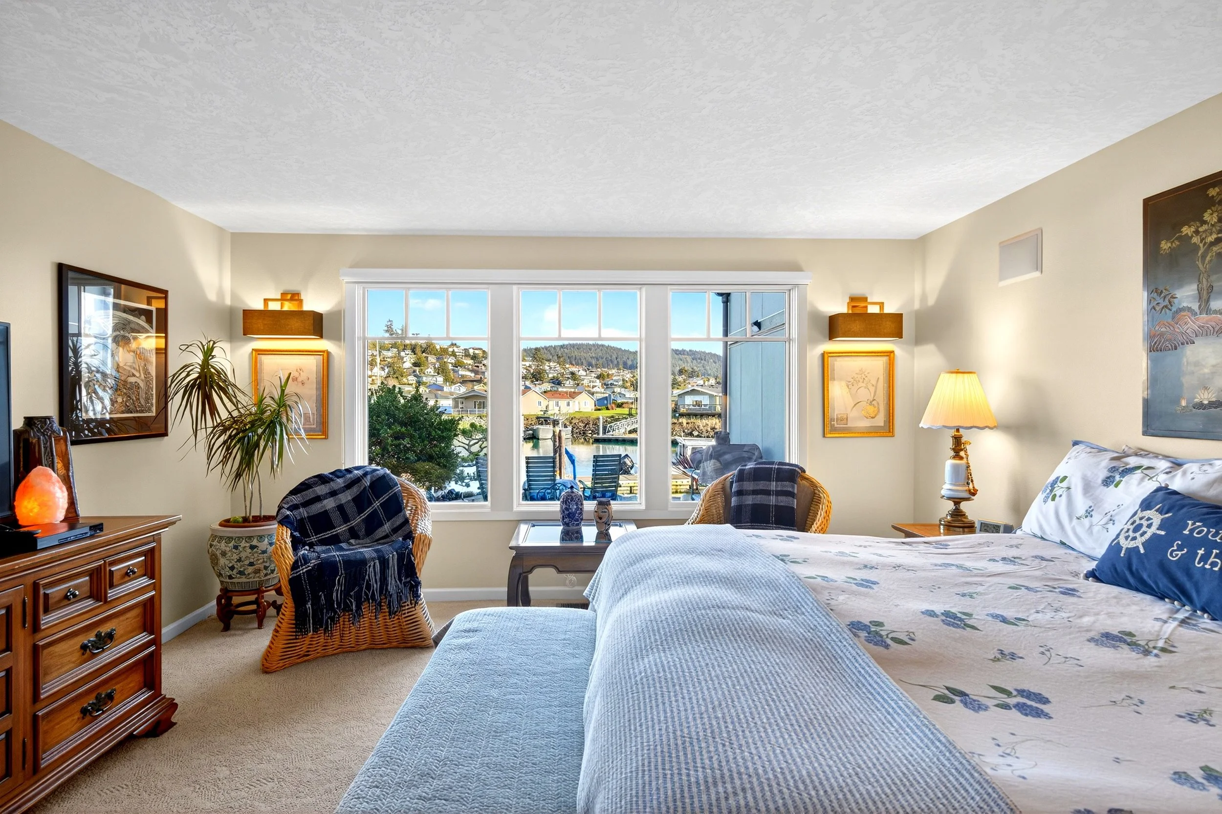 1911 Bay Place-58.jpg