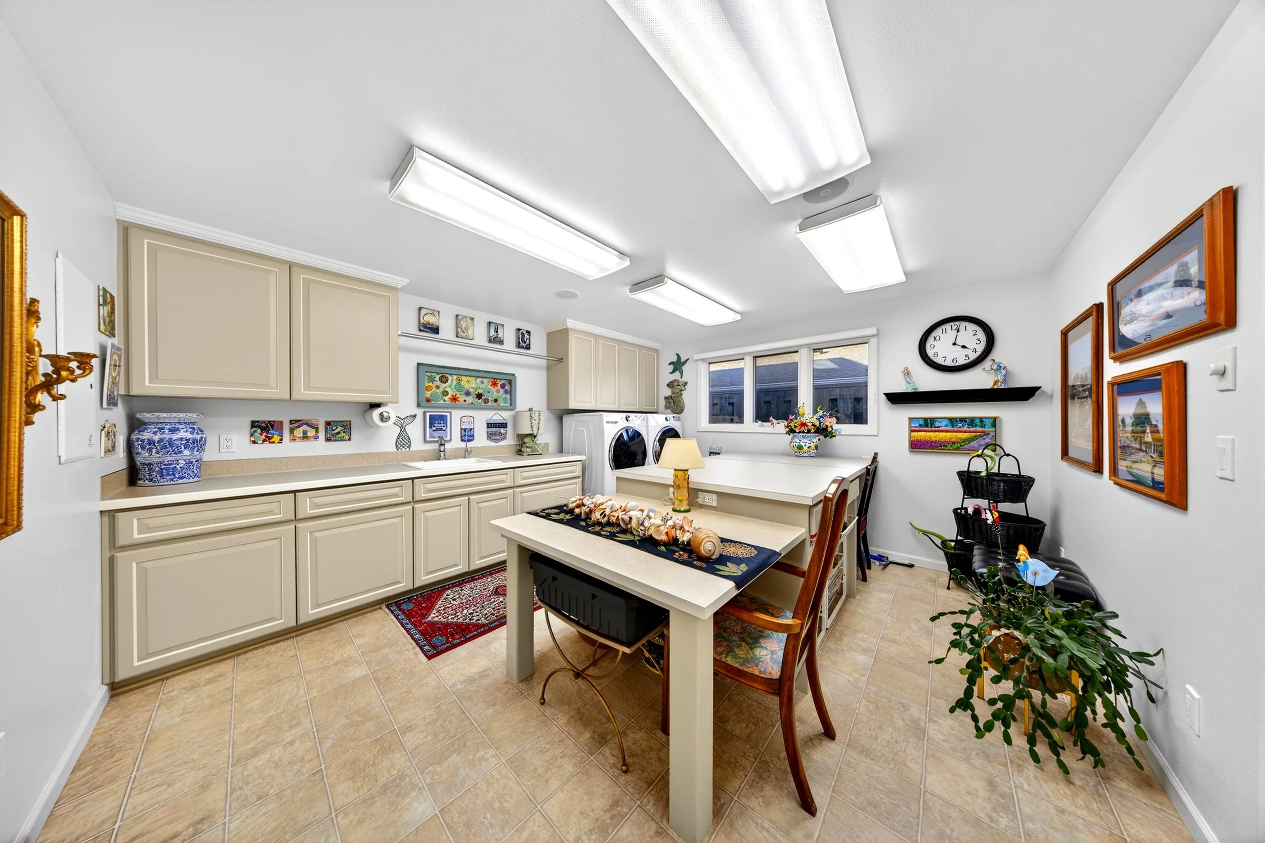 1911 Bay Place-63.jpg