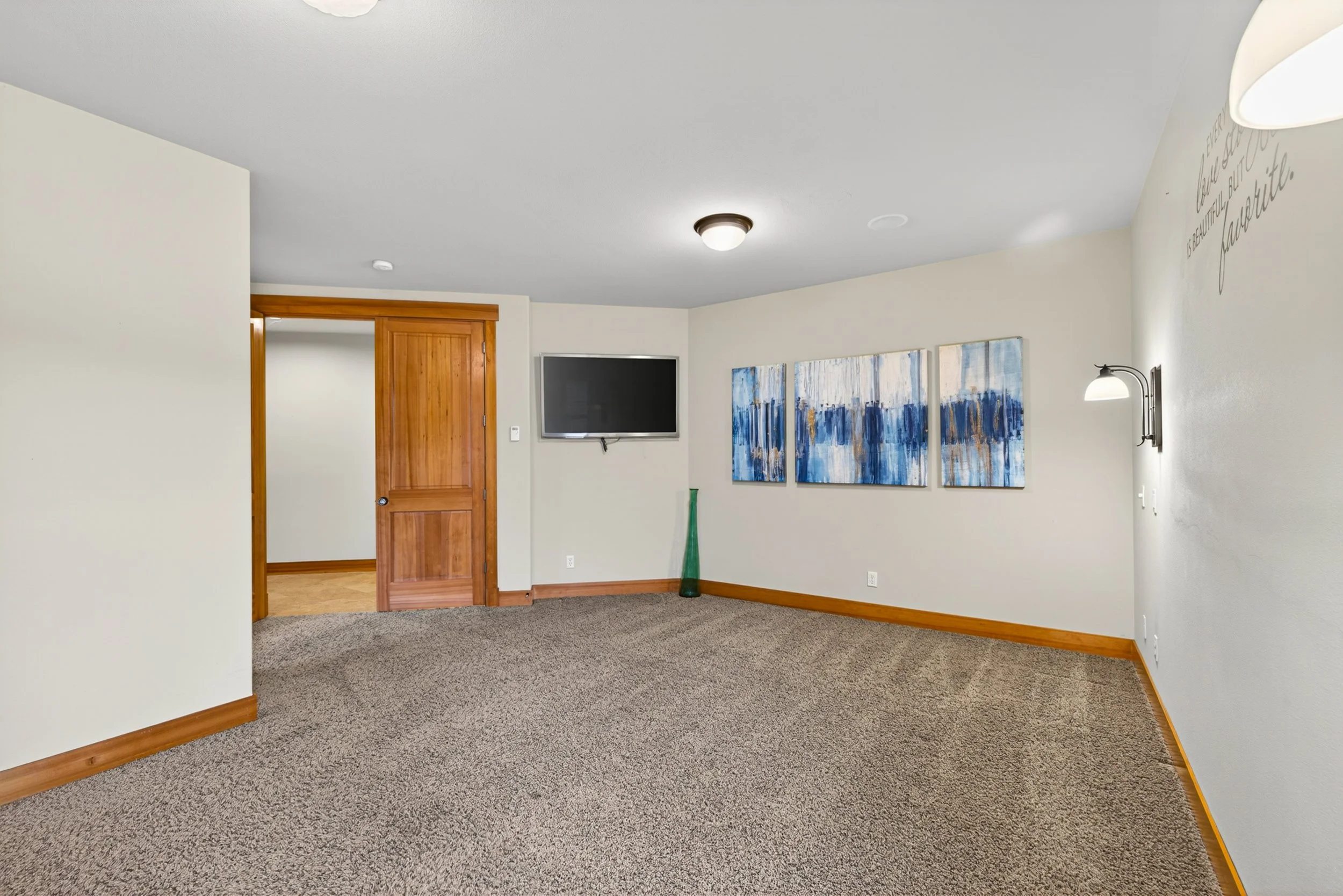 866 Kalispell Dr-11.jpg