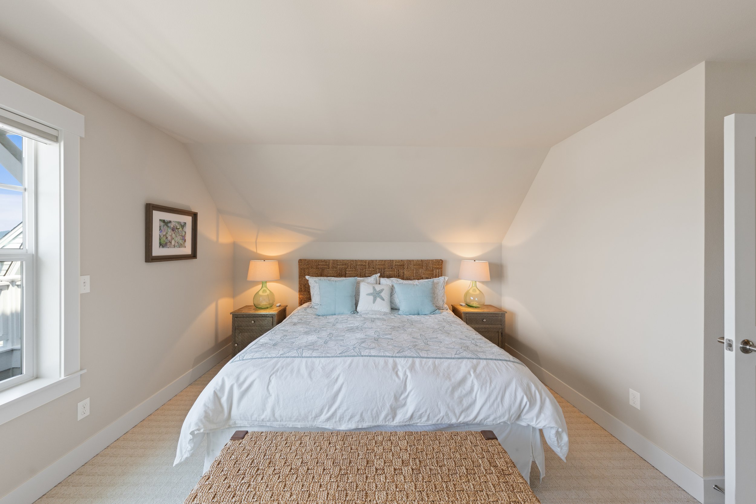 4417 Schooner Dr-40.jpg