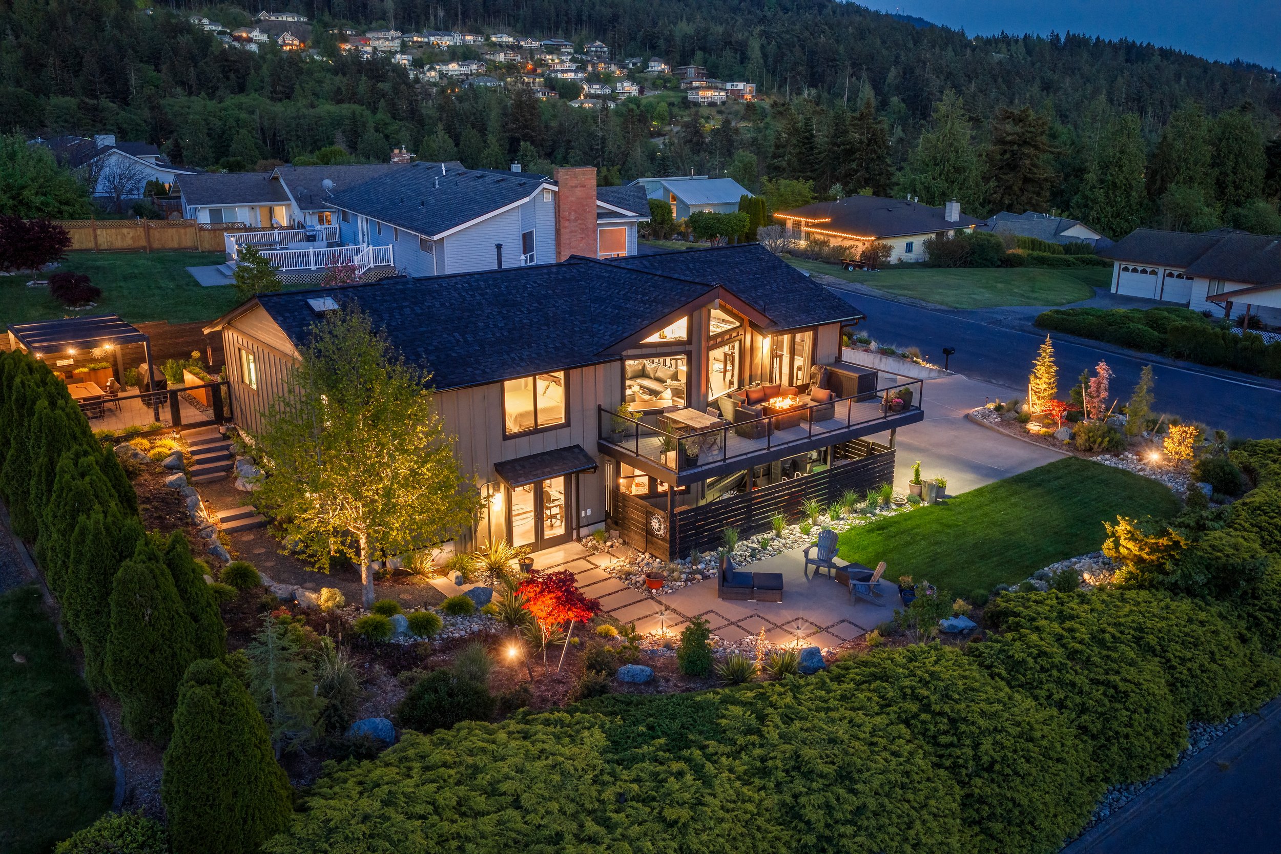 4708 Queen Ann Way.jpg