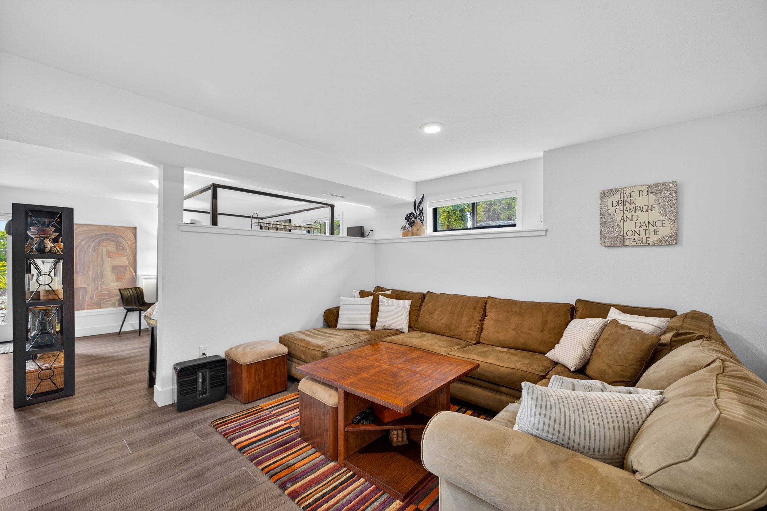 4708 Queen Ann Way-70.jpg